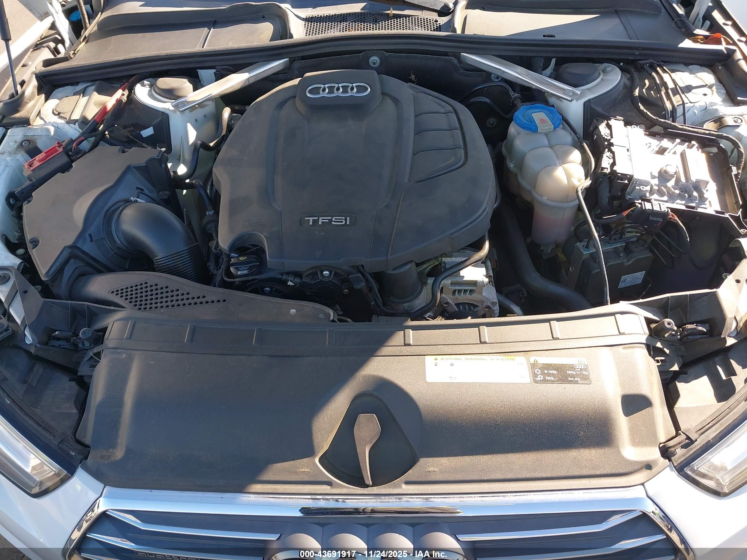 AUDI A4 image 10