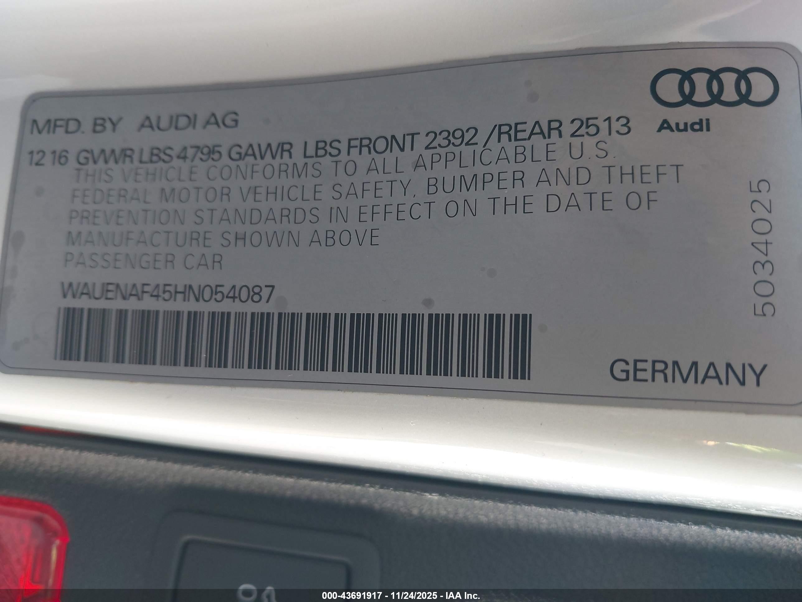 AUDI A4 image 9