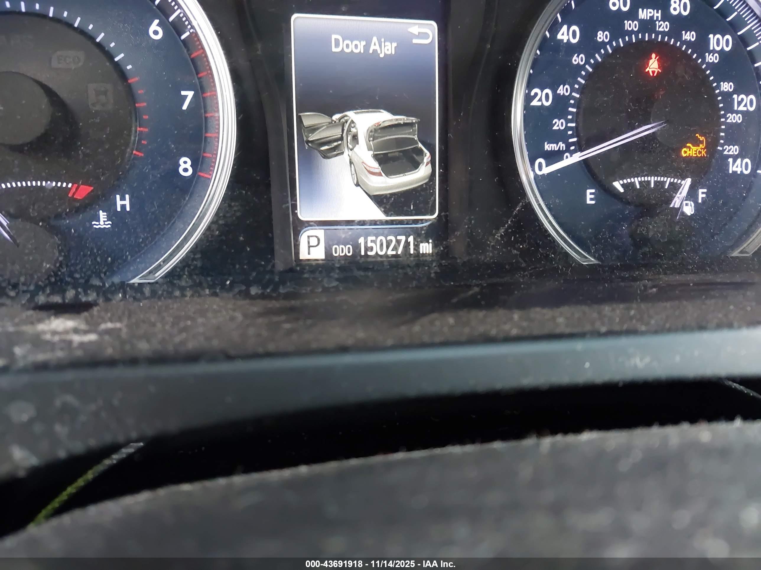 TOYOTA CAMRY image 7
