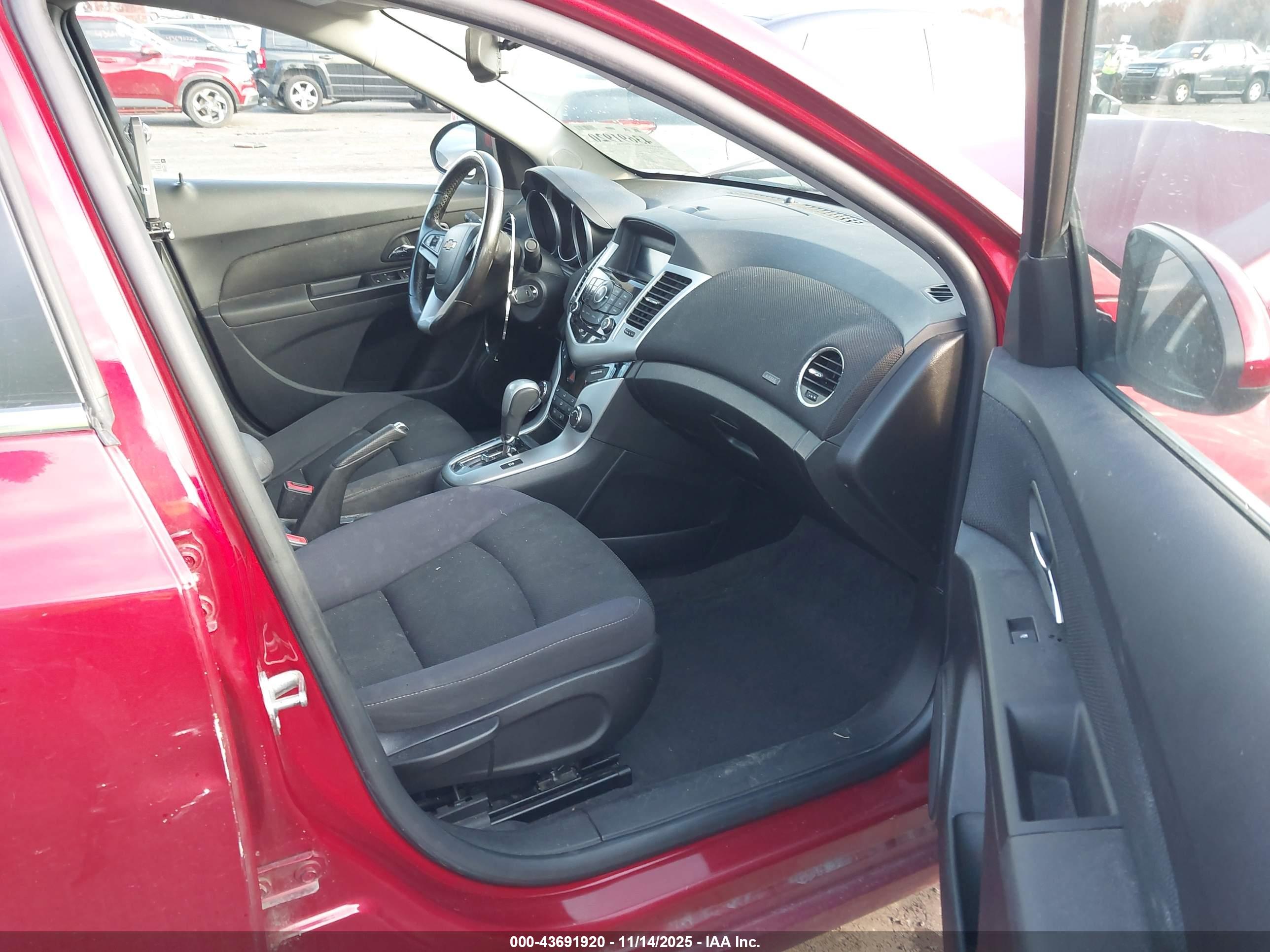 CHEVROLET CRUZE image 5