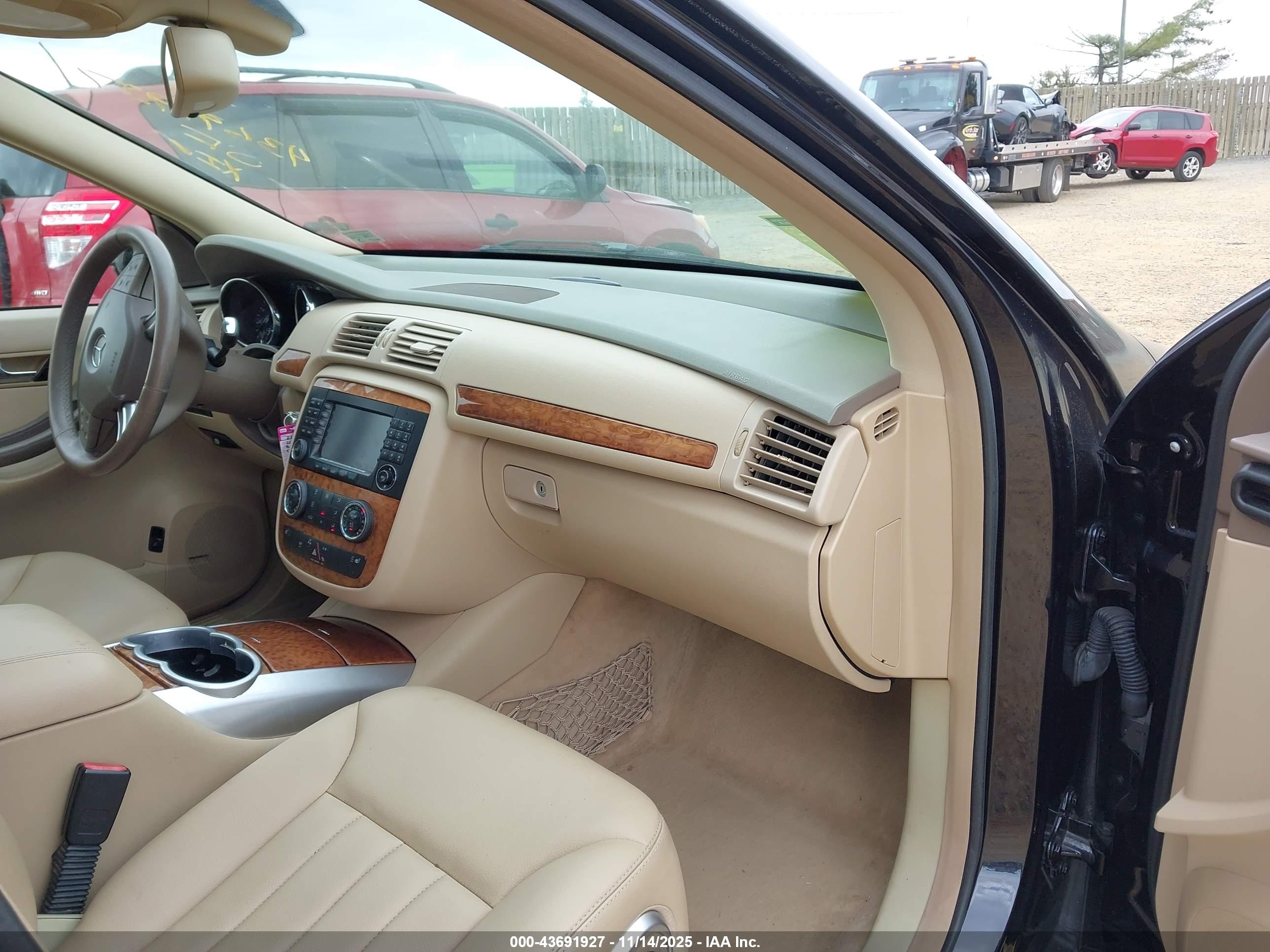 MERCEDES-BENZ R image 5