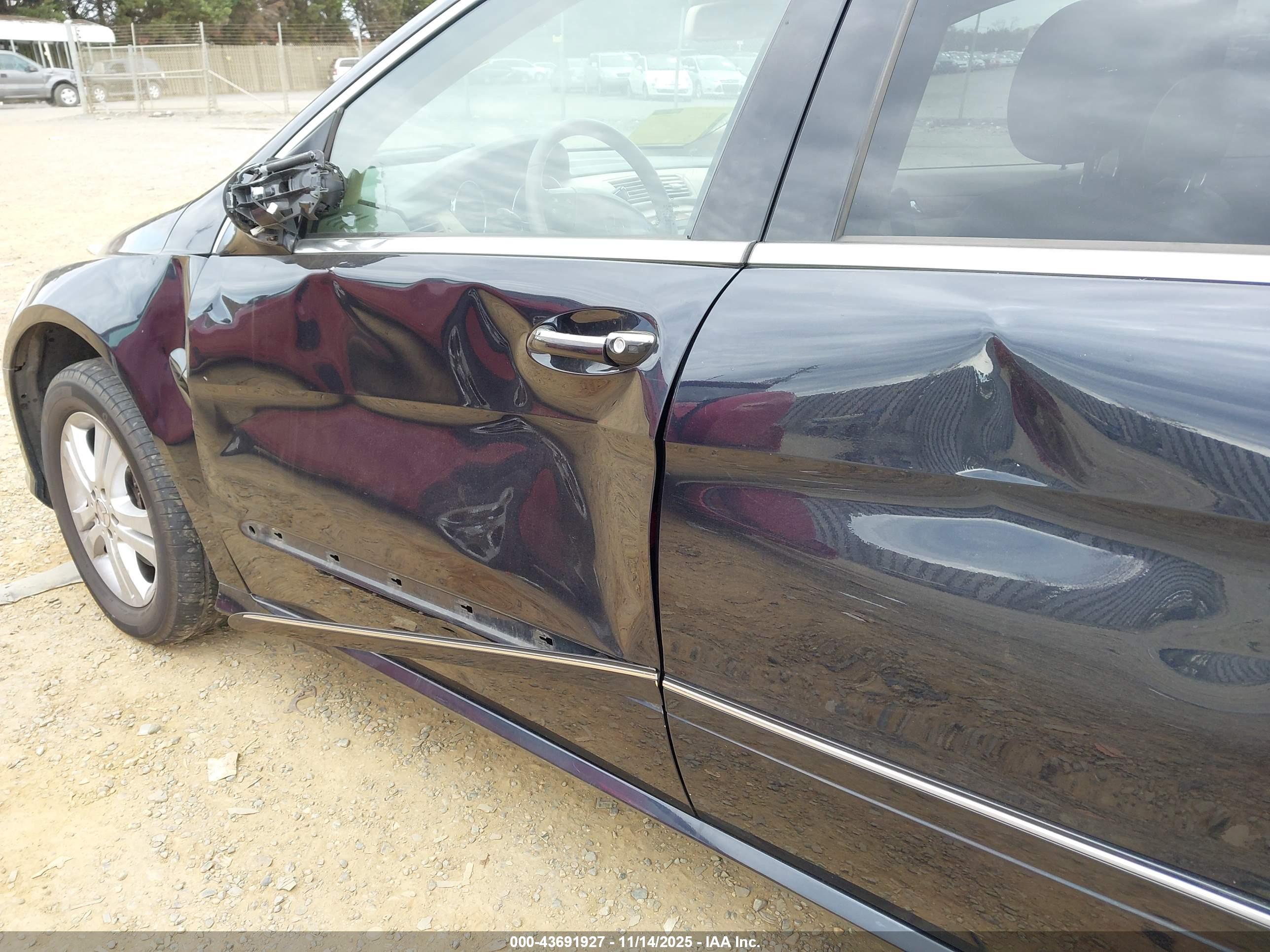MERCEDES-BENZ R image 6