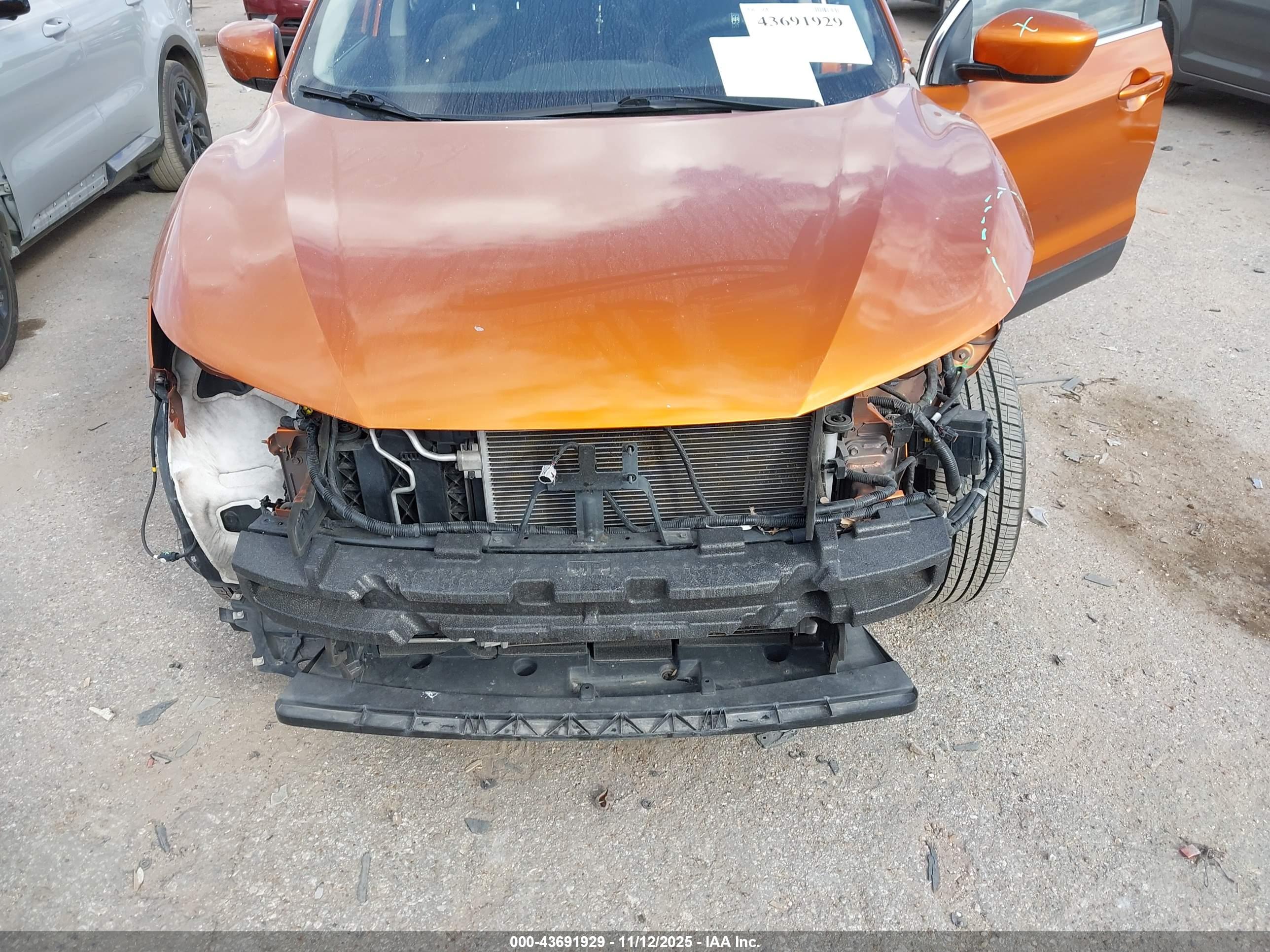 NISSAN ROGUE image 6