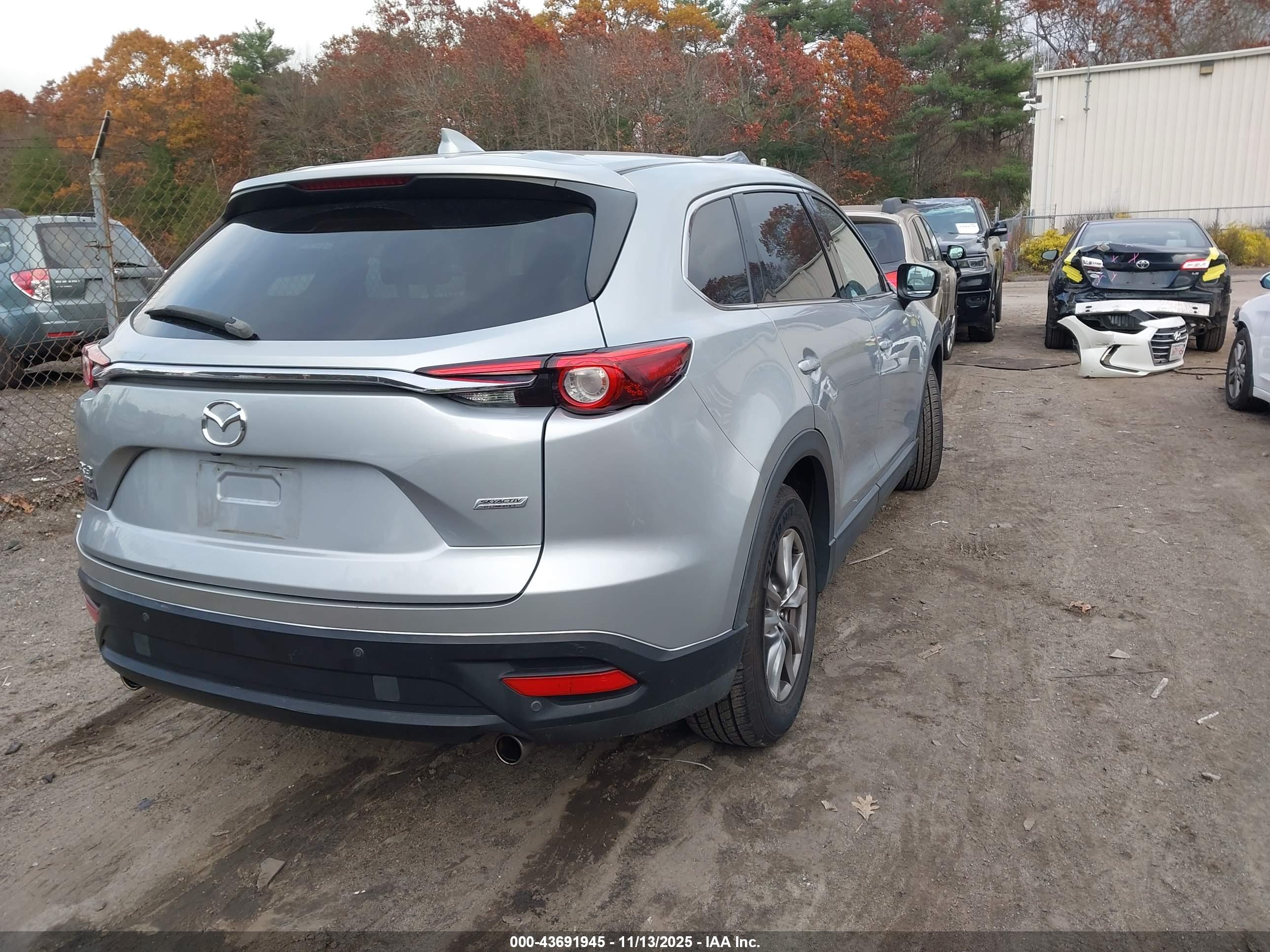 MAZDA CX-9 image 4