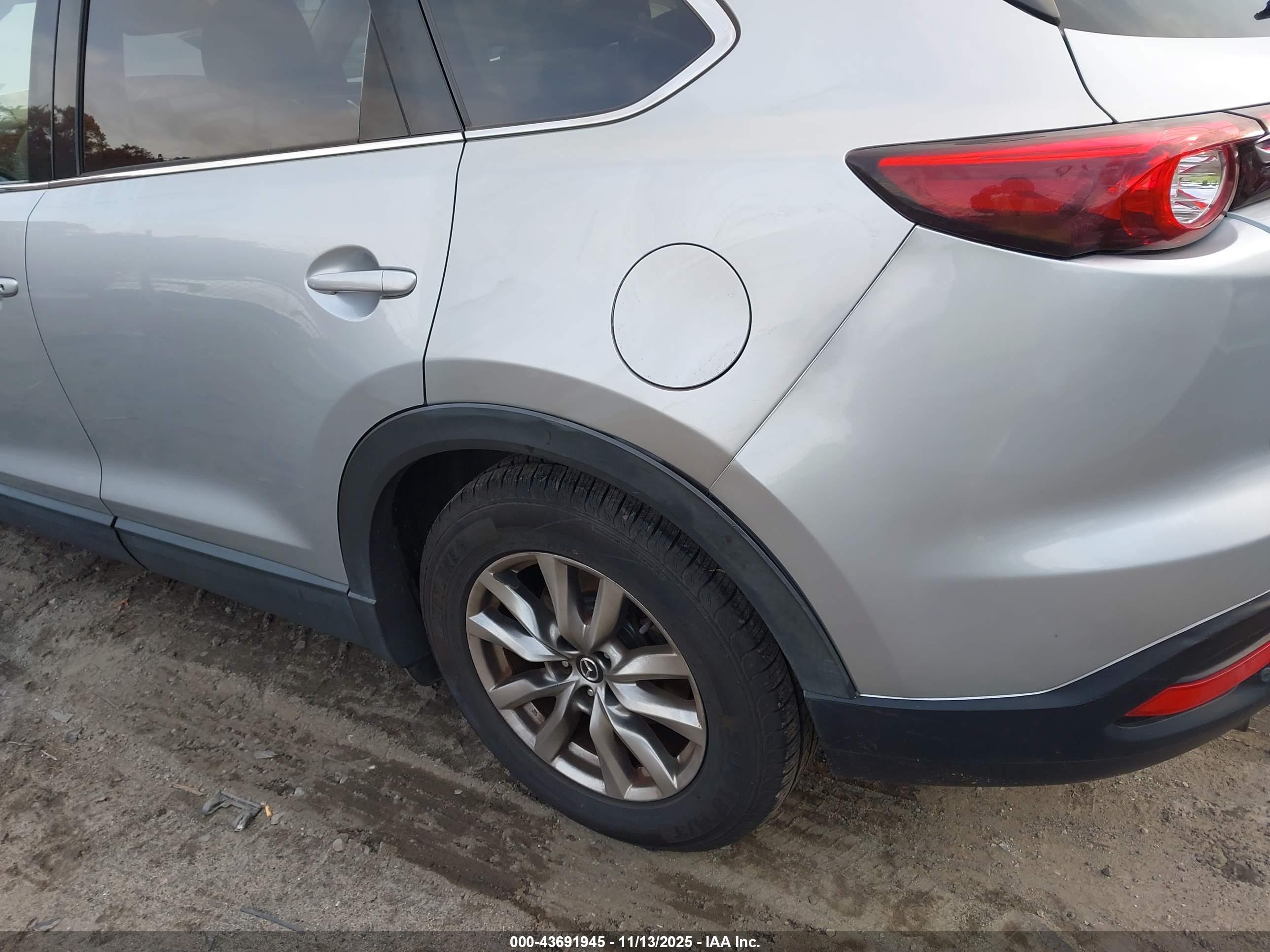MAZDA CX-9 image 6