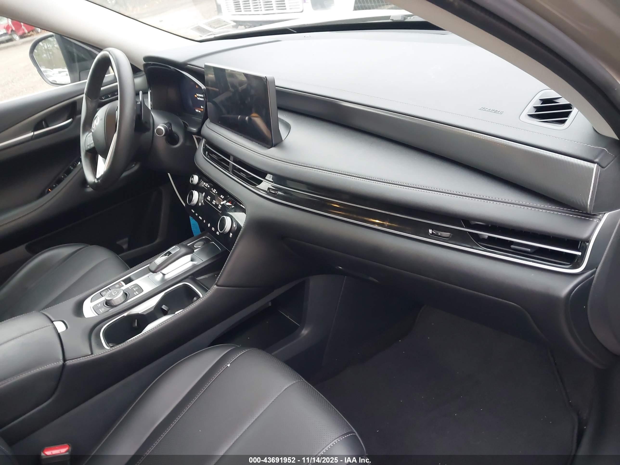 INFINITI QX60 image 5