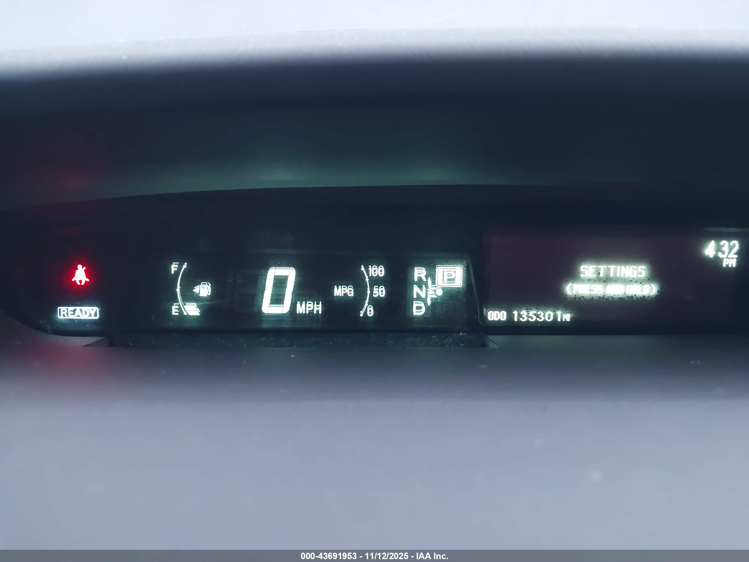 TOYOTA PRIUS image 7