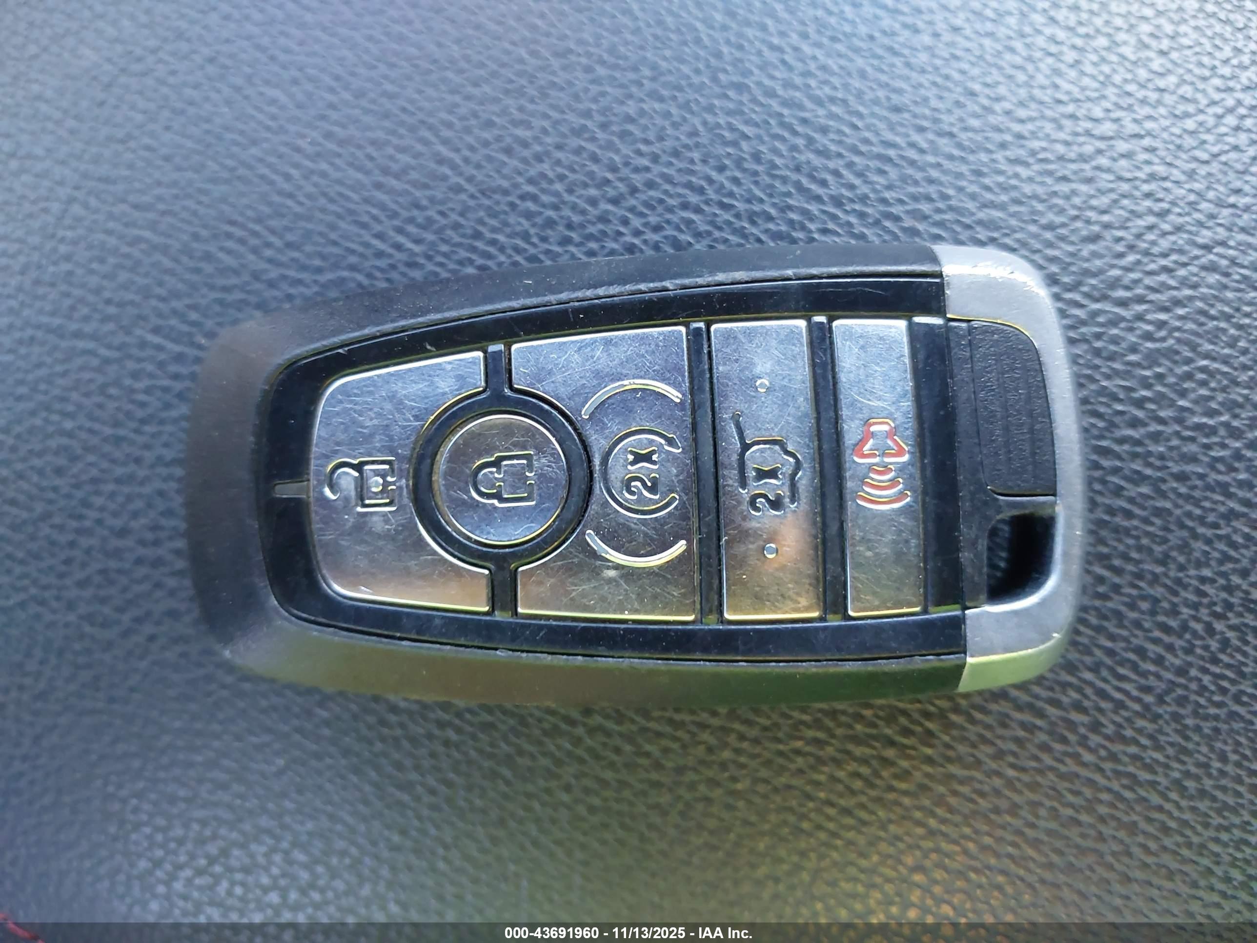 FORD EXPLORER image 11