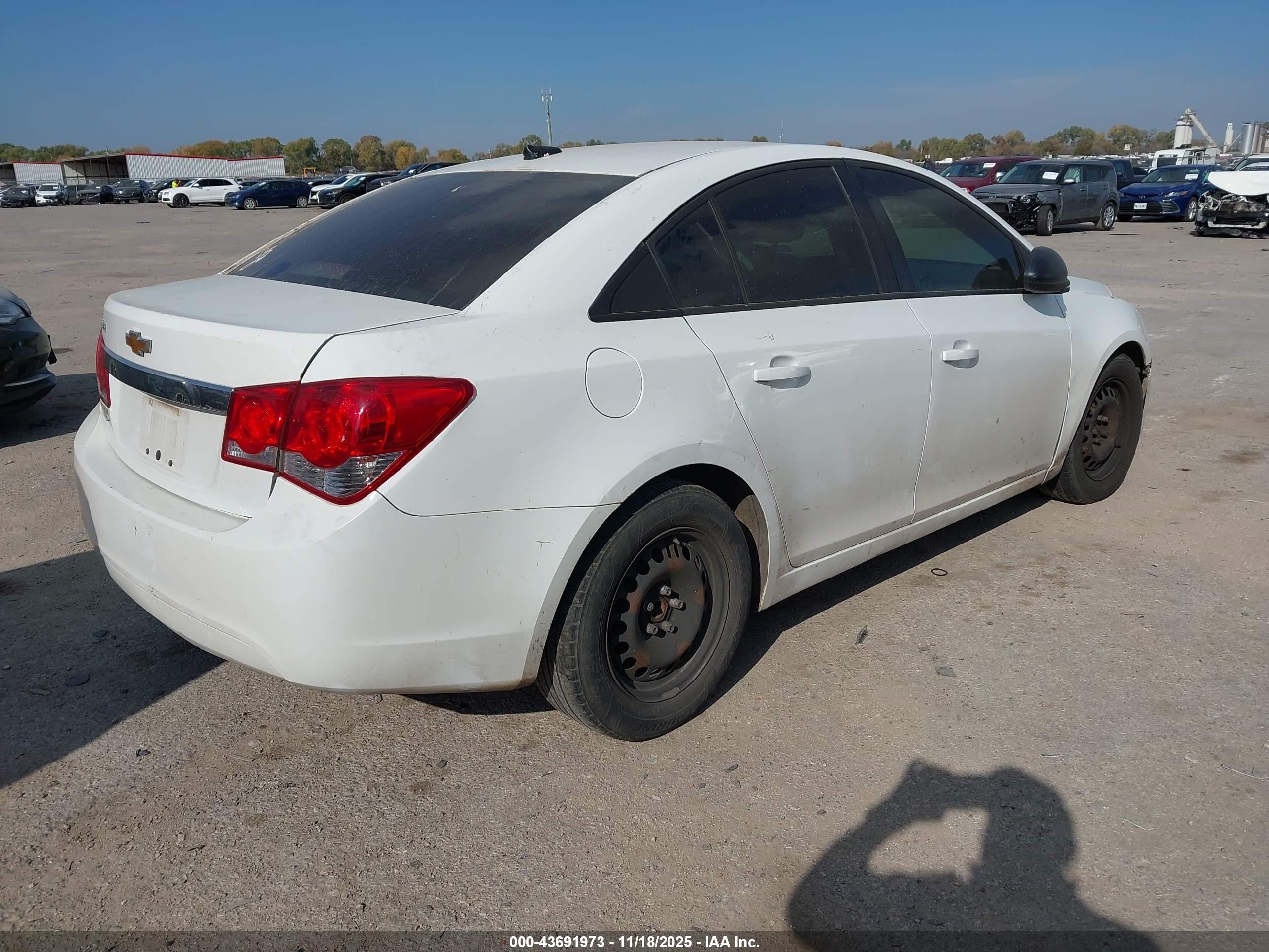 CHEVROLET CRUZE image 4