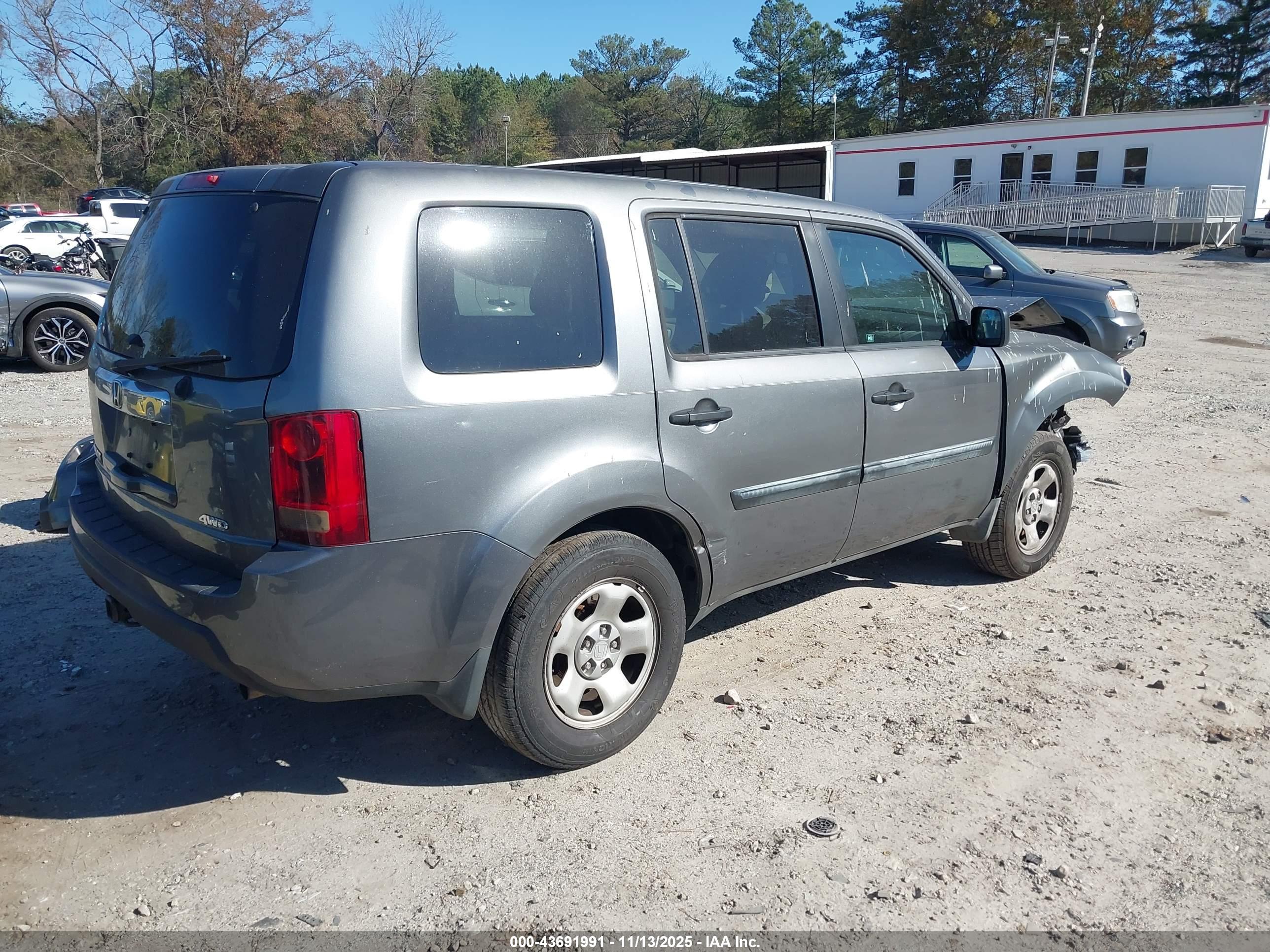 HONDA PILOT image 4