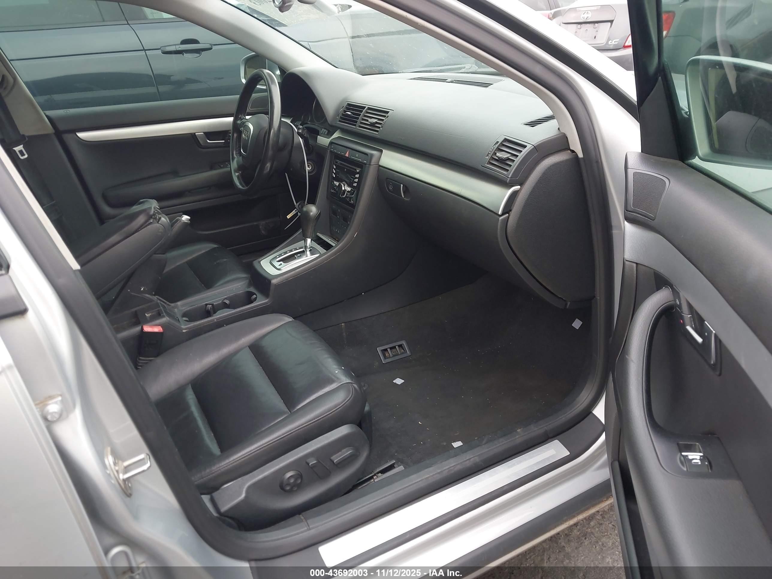 AUDI A4 image 5