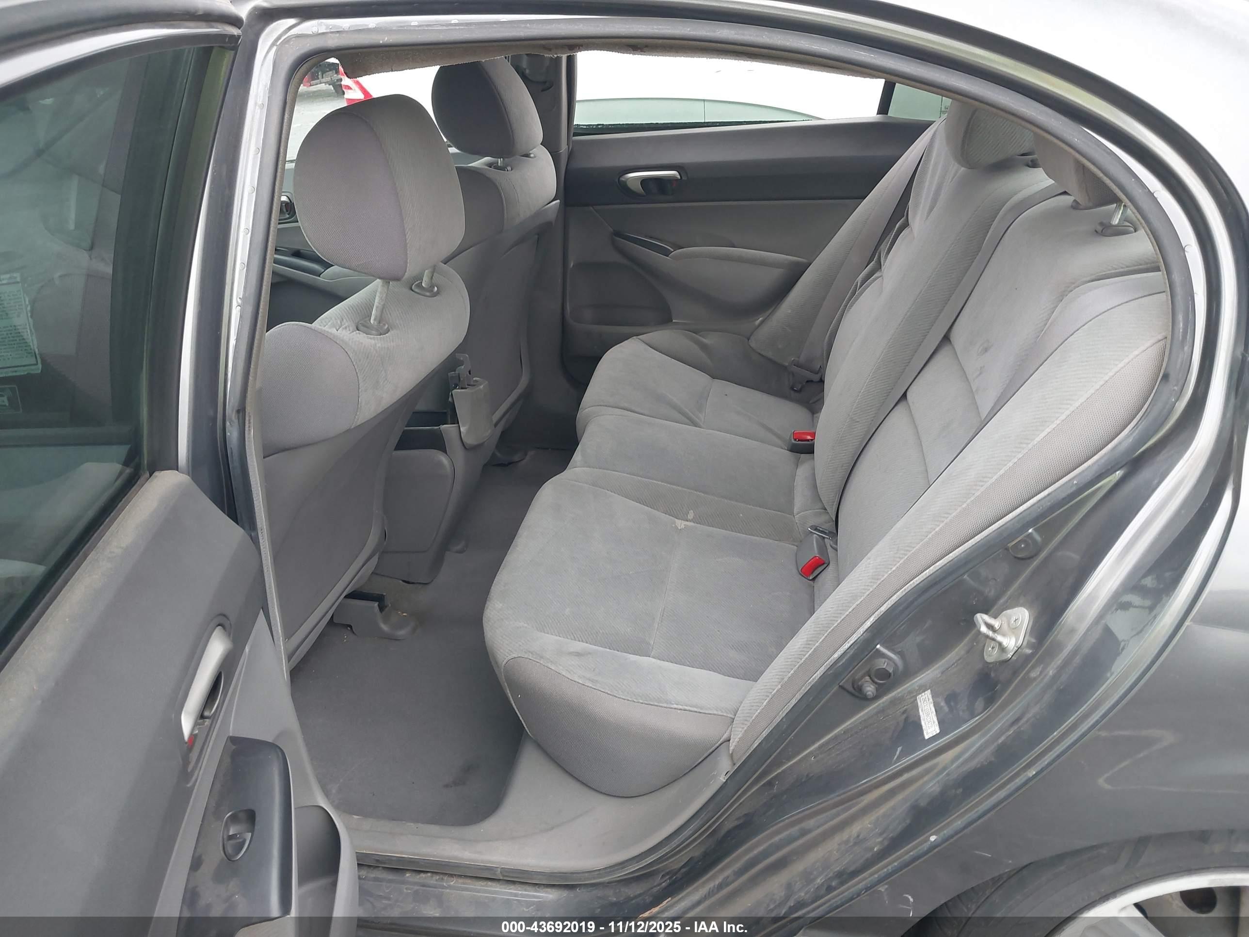 HONDA CIVIC image 8