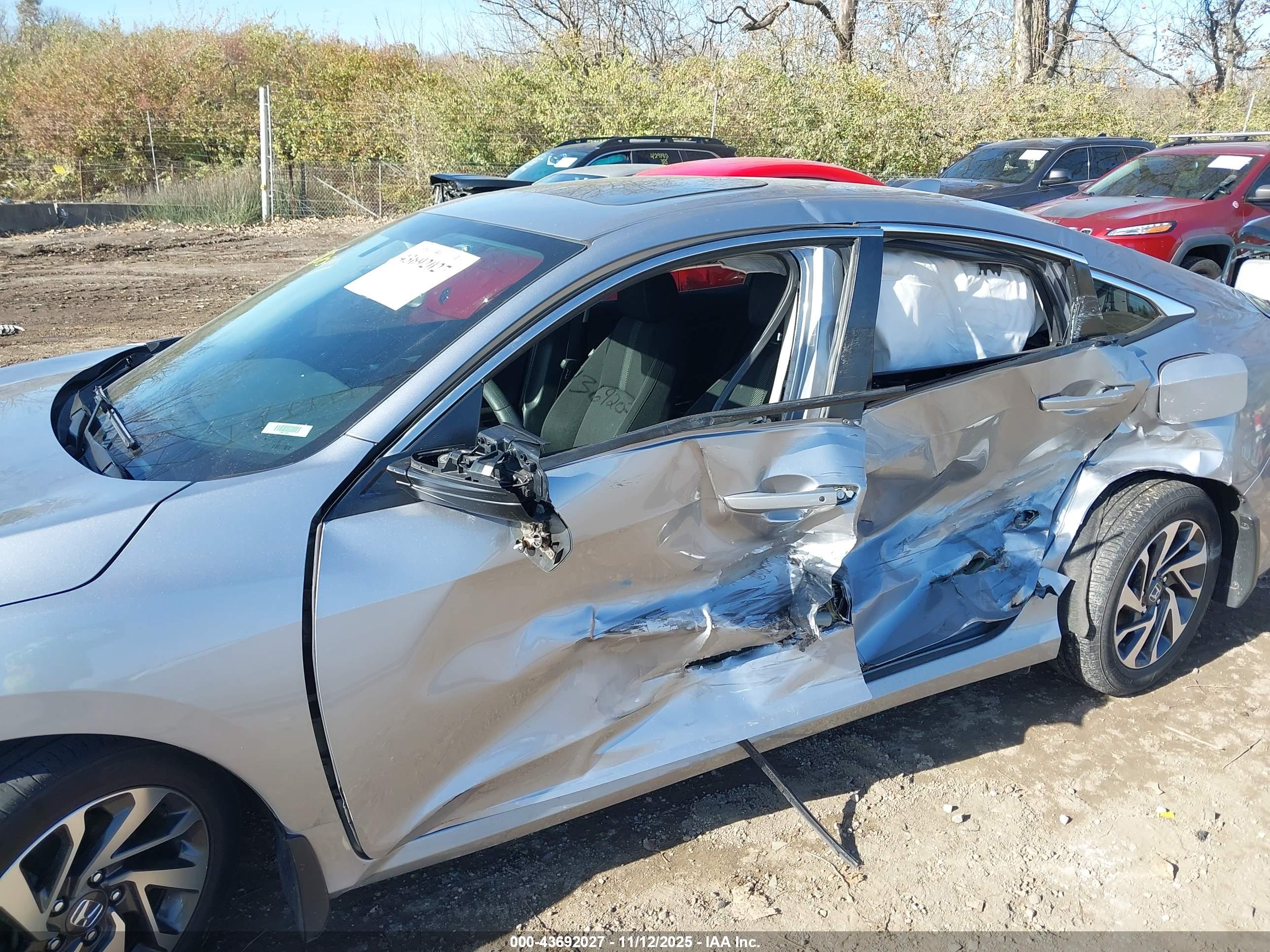 HONDA CIVIC image 6