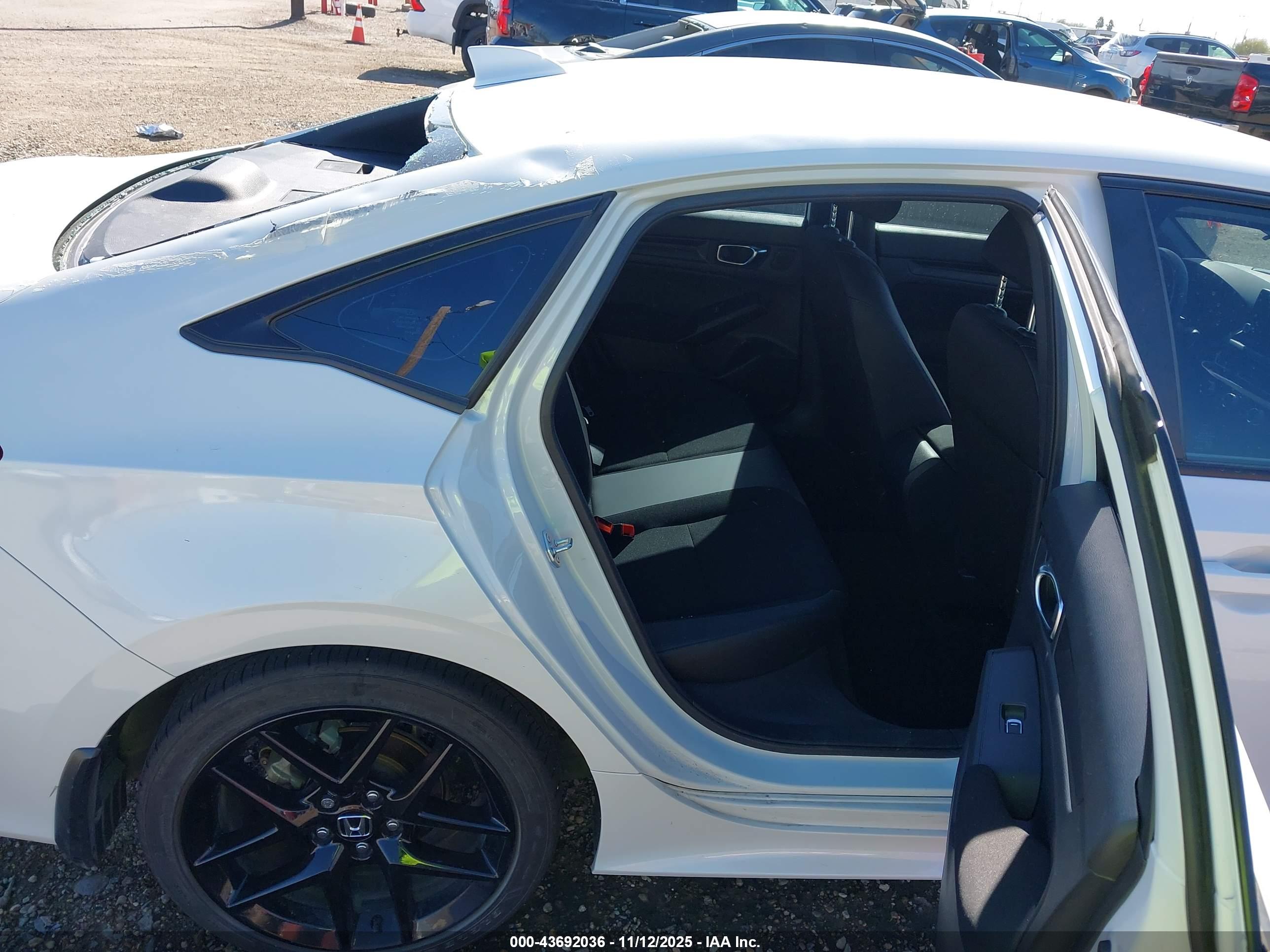HONDA CIVIC image 8