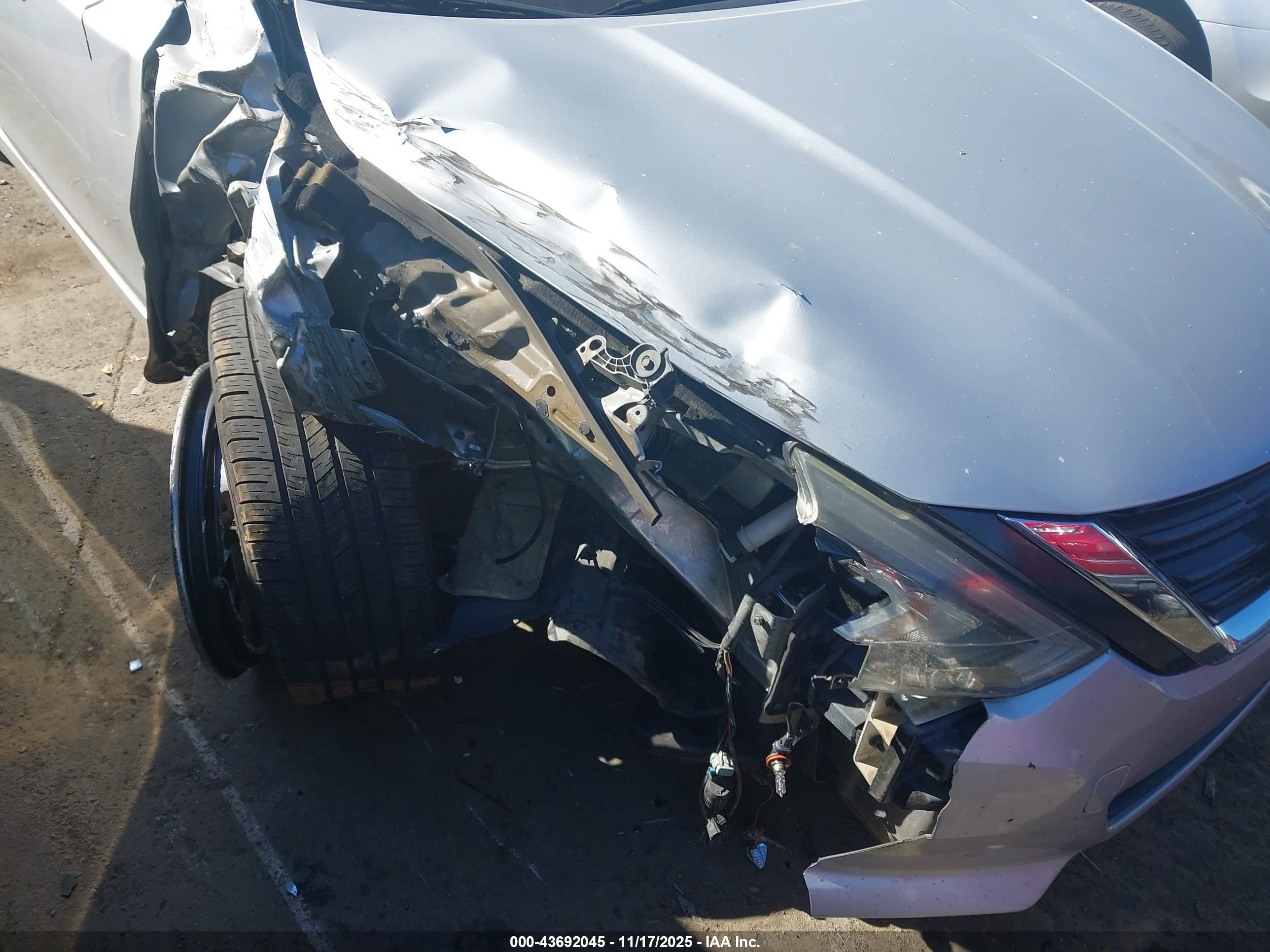 NISSAN ALTIMA image 6