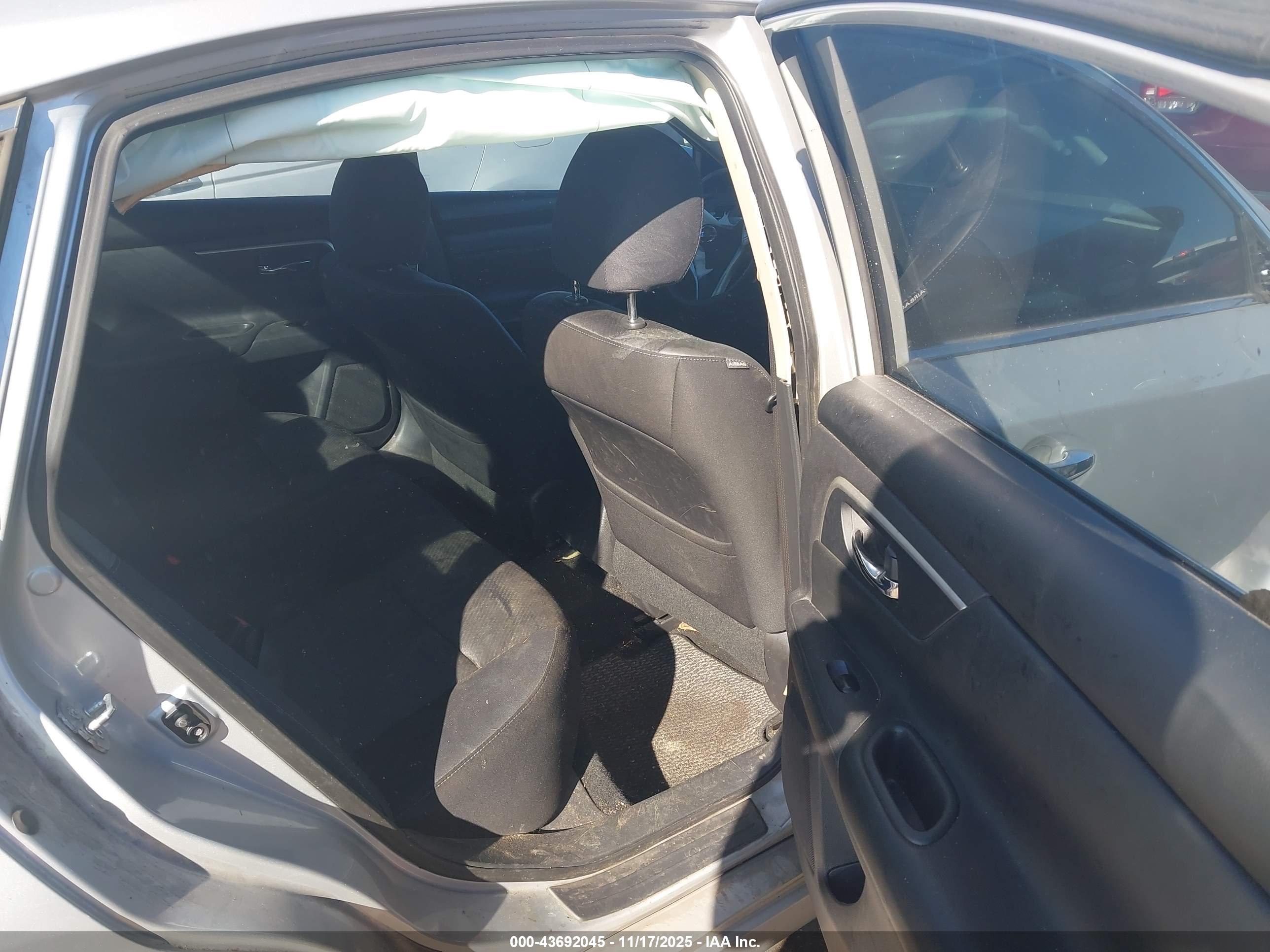 NISSAN ALTIMA image 8