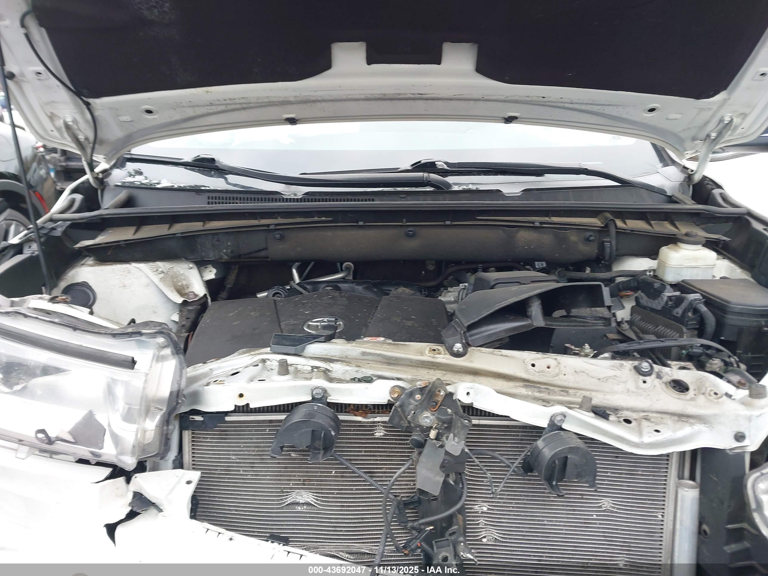 TOYOTA HIGHLANDER image 10