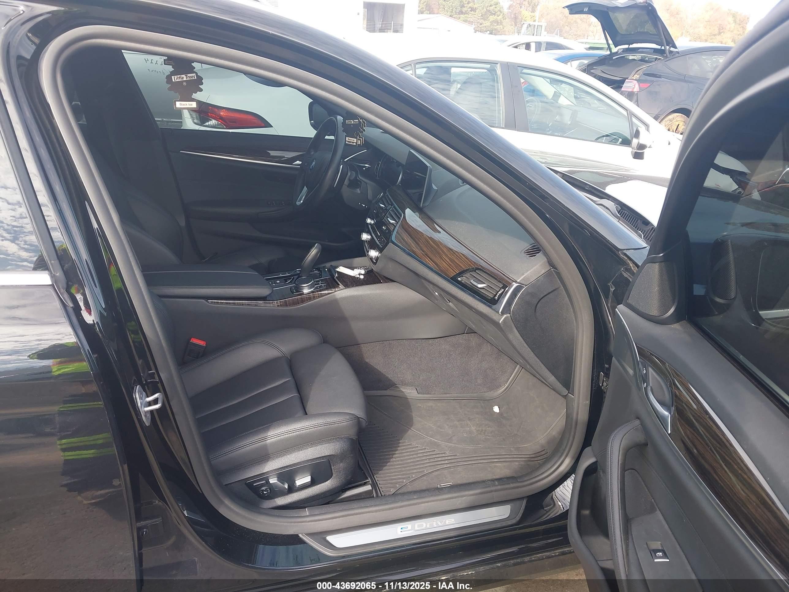 BMW 530E image 5