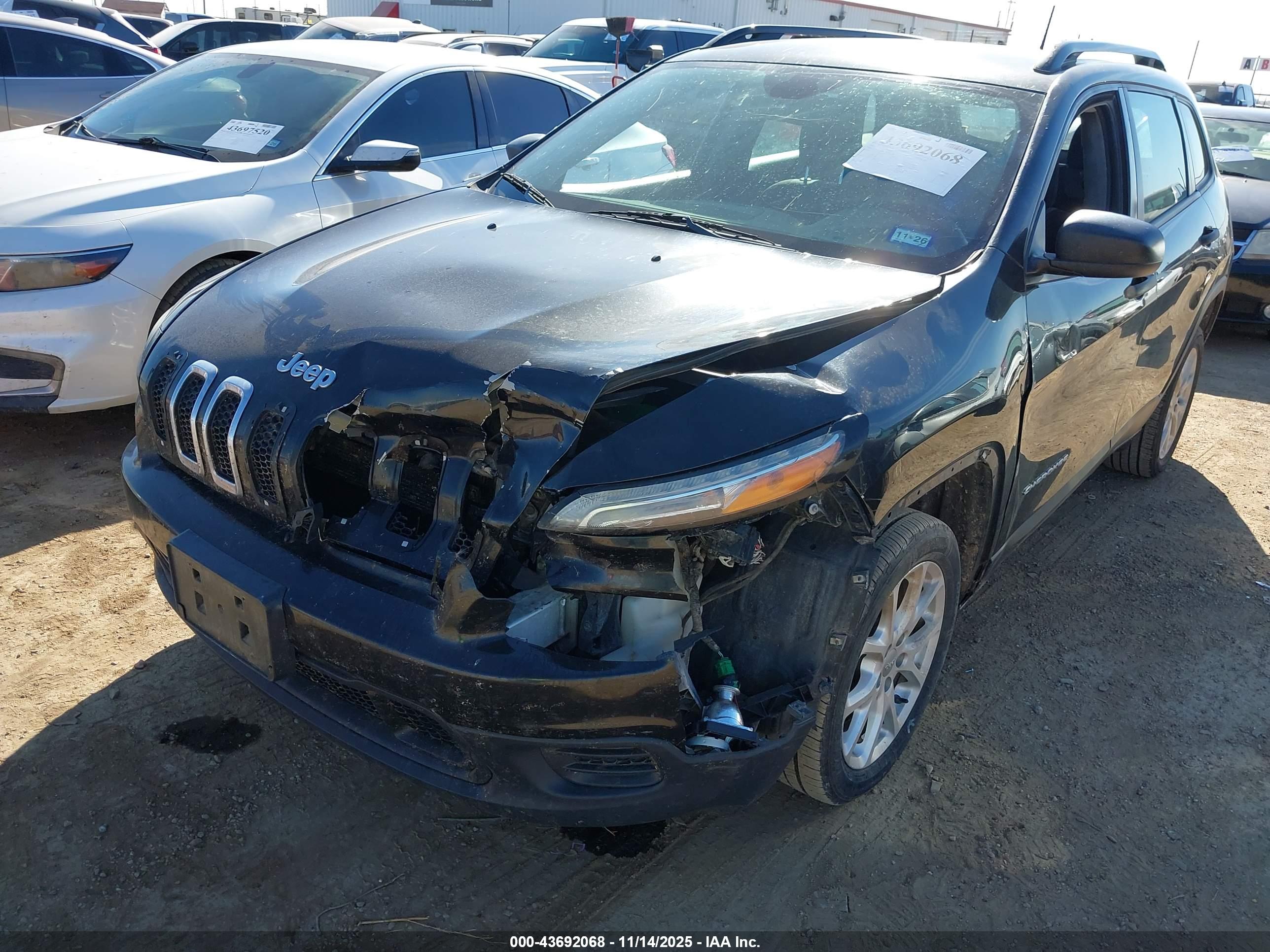 JEEP CHEROKEE image 6