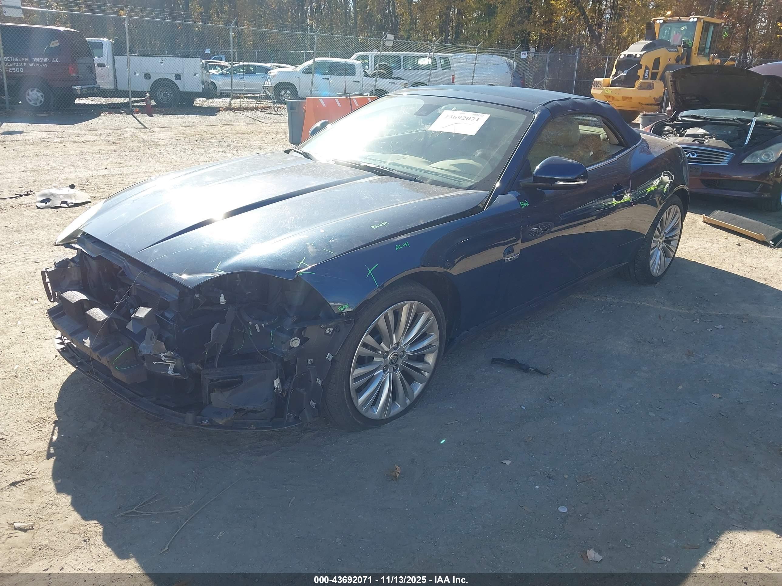 JAGUAR XK image 2