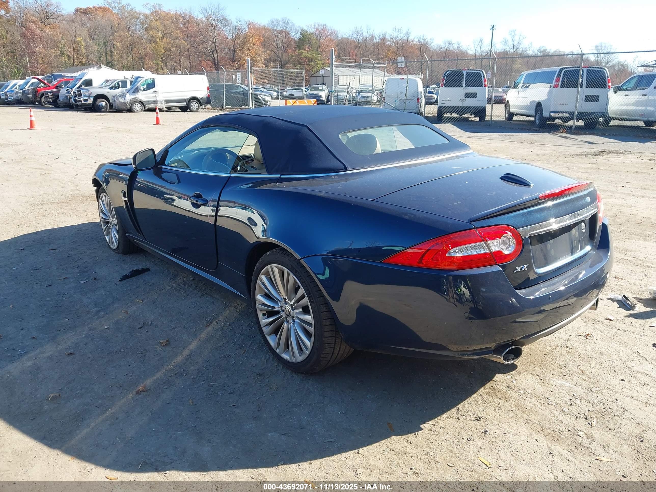 JAGUAR XK image 3