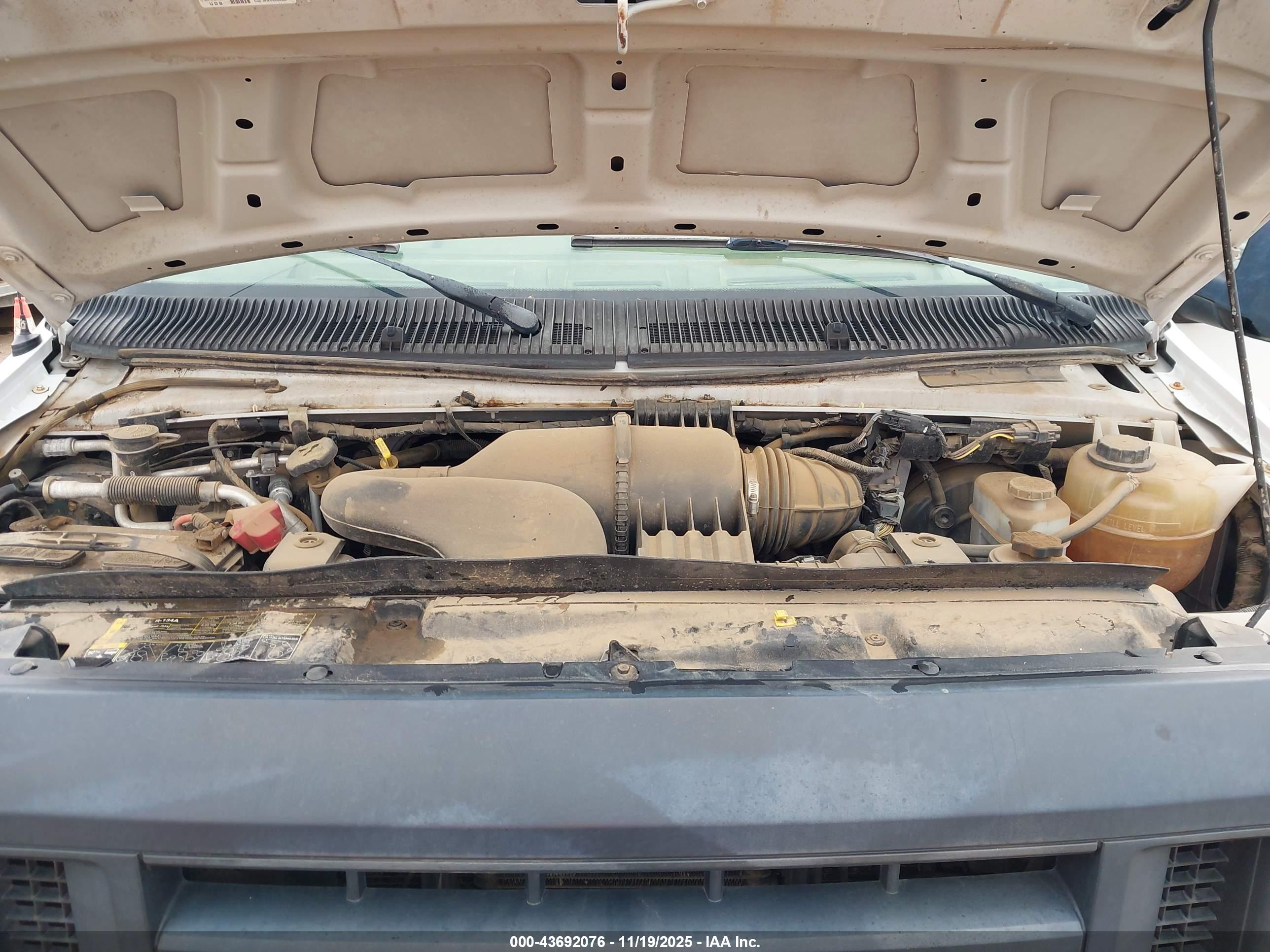 FORD E-350 image 10