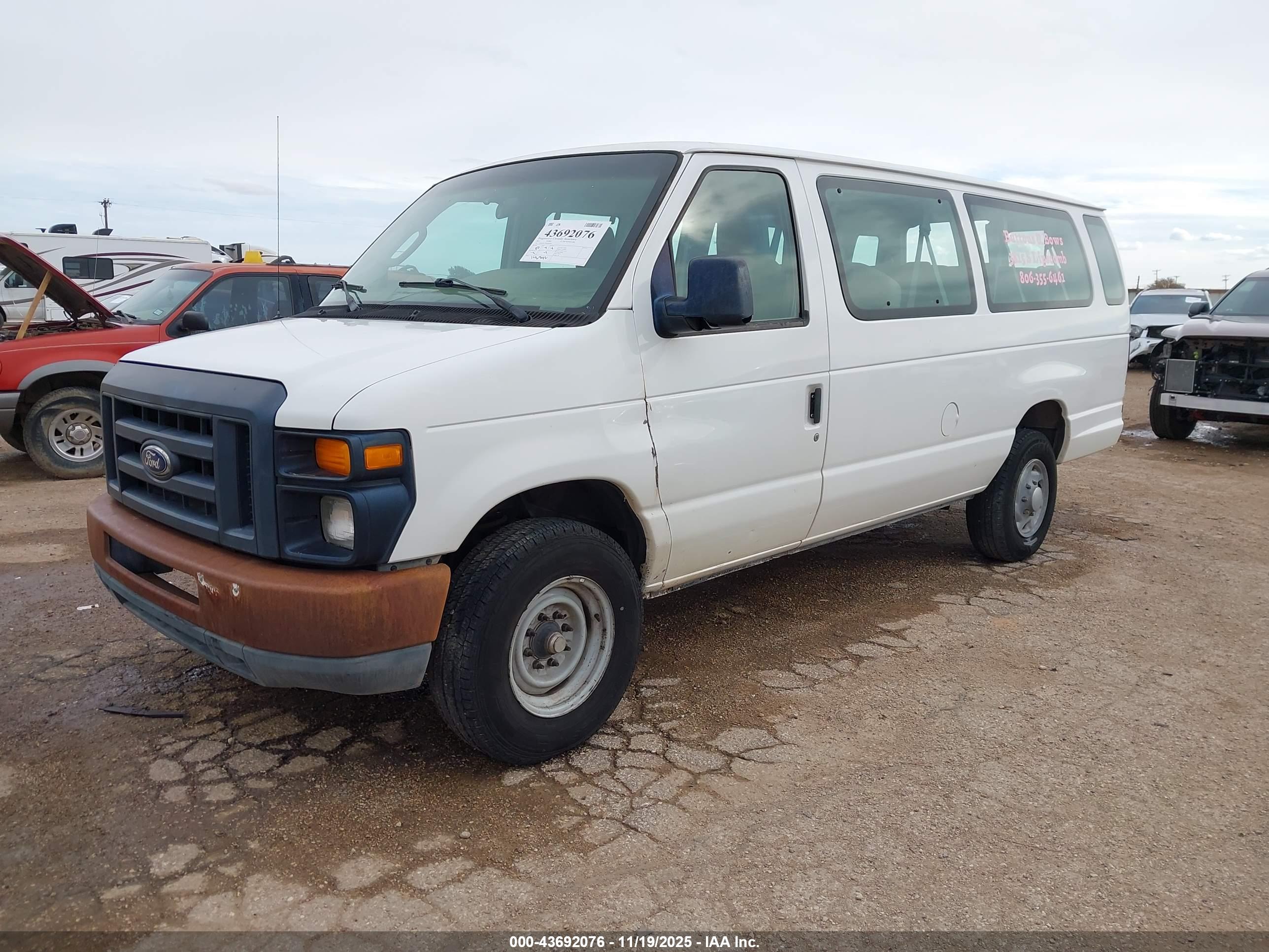 FORD E-350 image 2