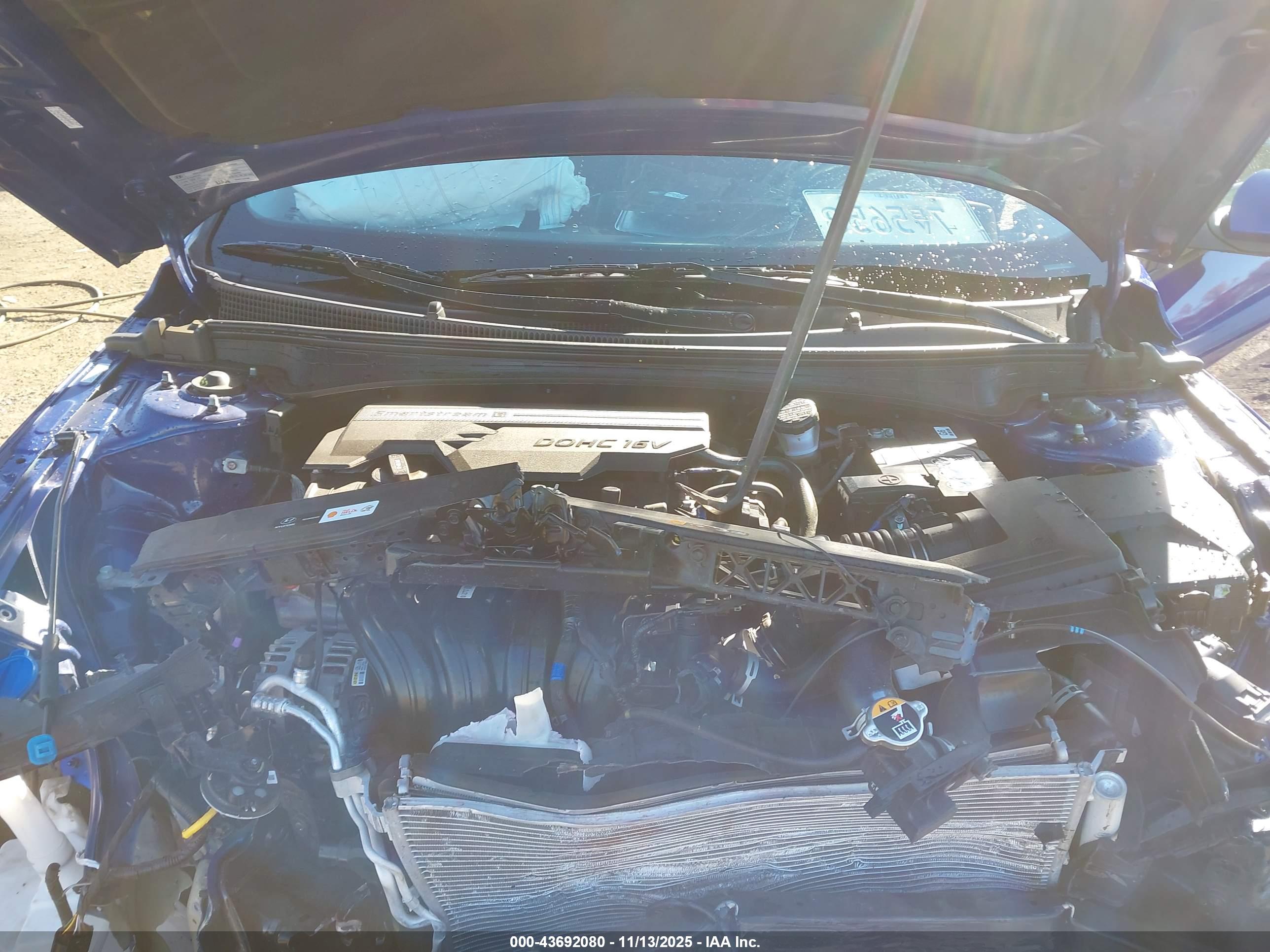 HYUNDAI ELANTRA image 10