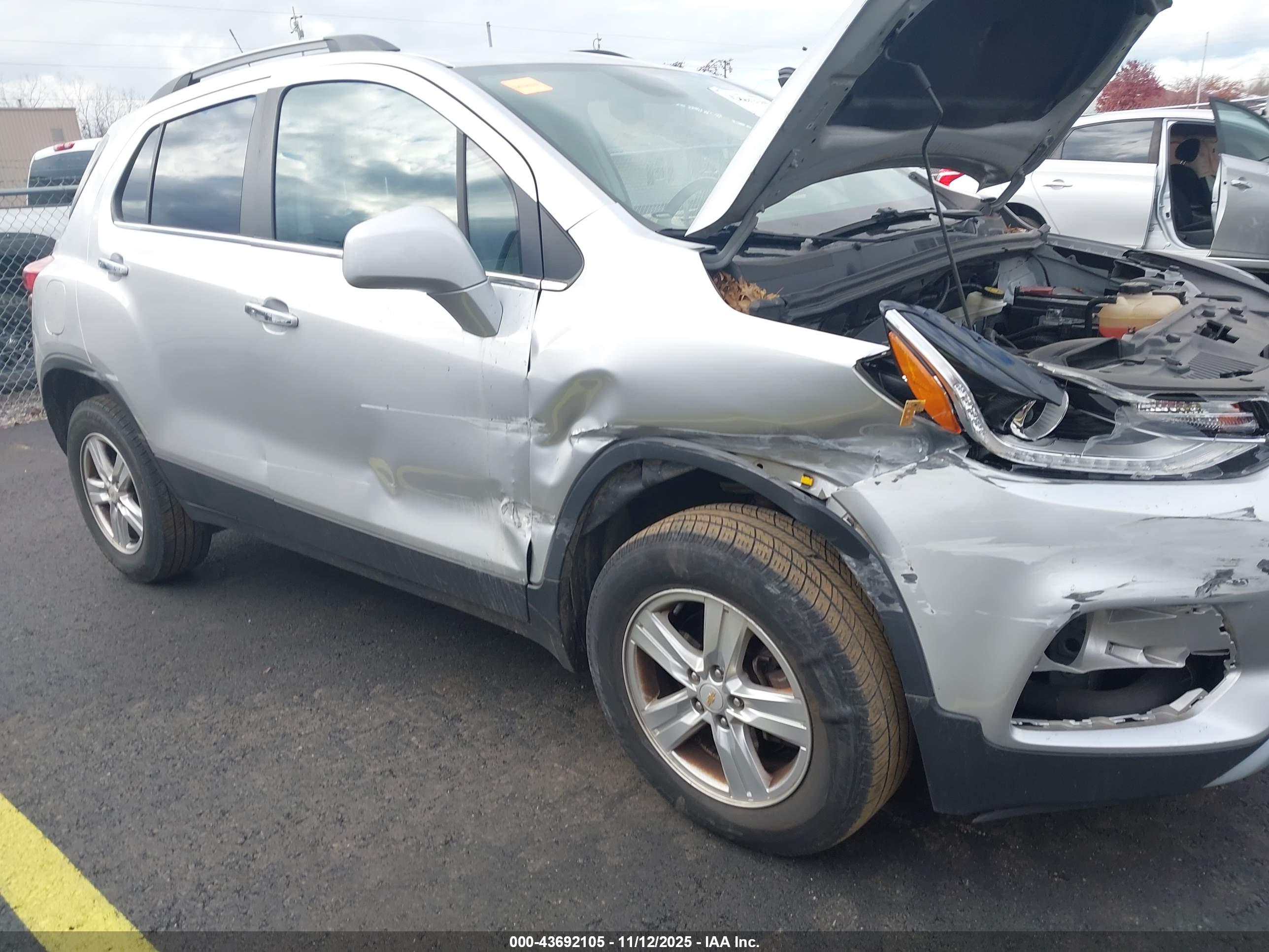 CHEVROLET TRAX image 6