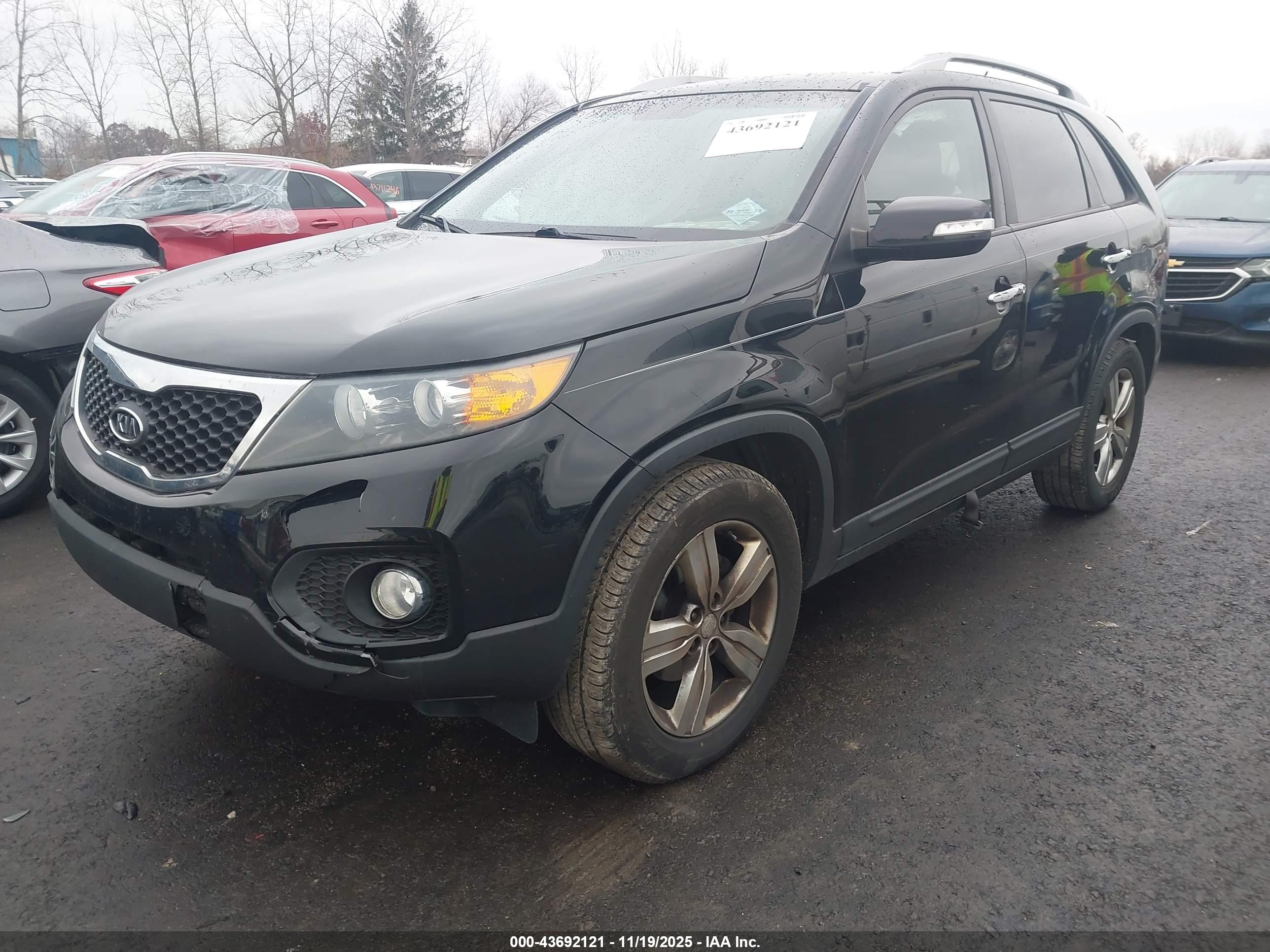 KIA SORENTO image 2