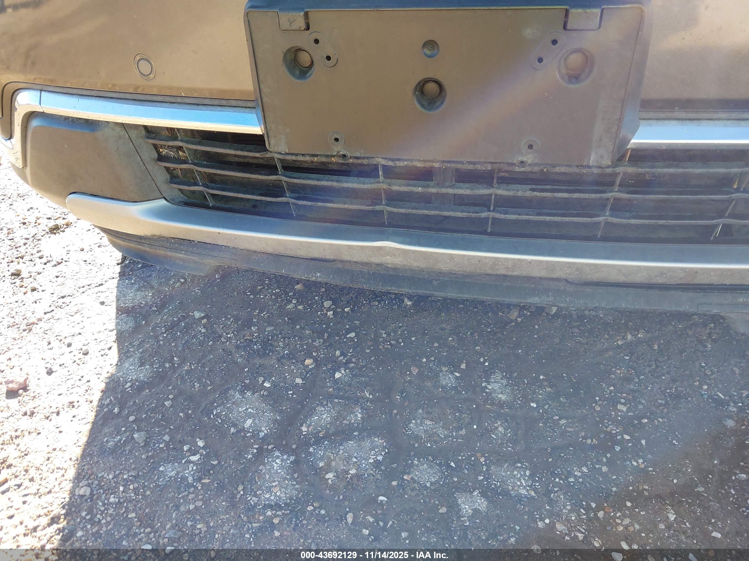 FORD EXPLORER image 6
