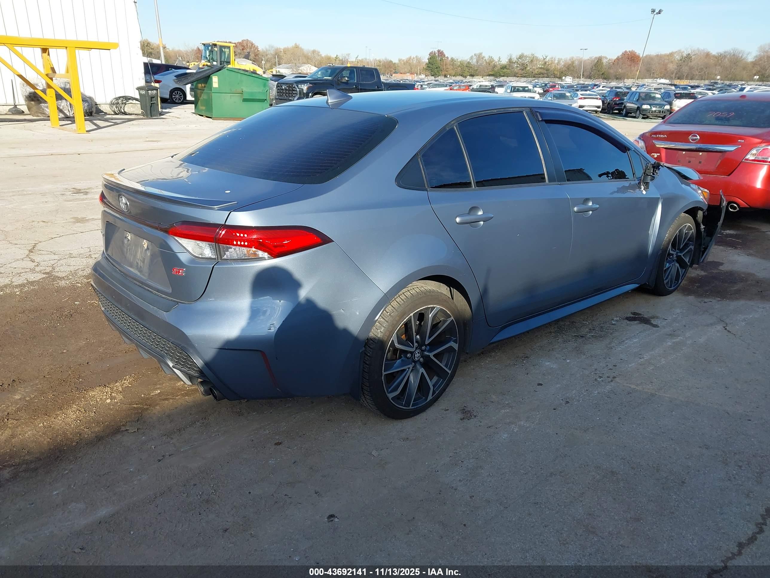 TOYOTA COROLLA image 4