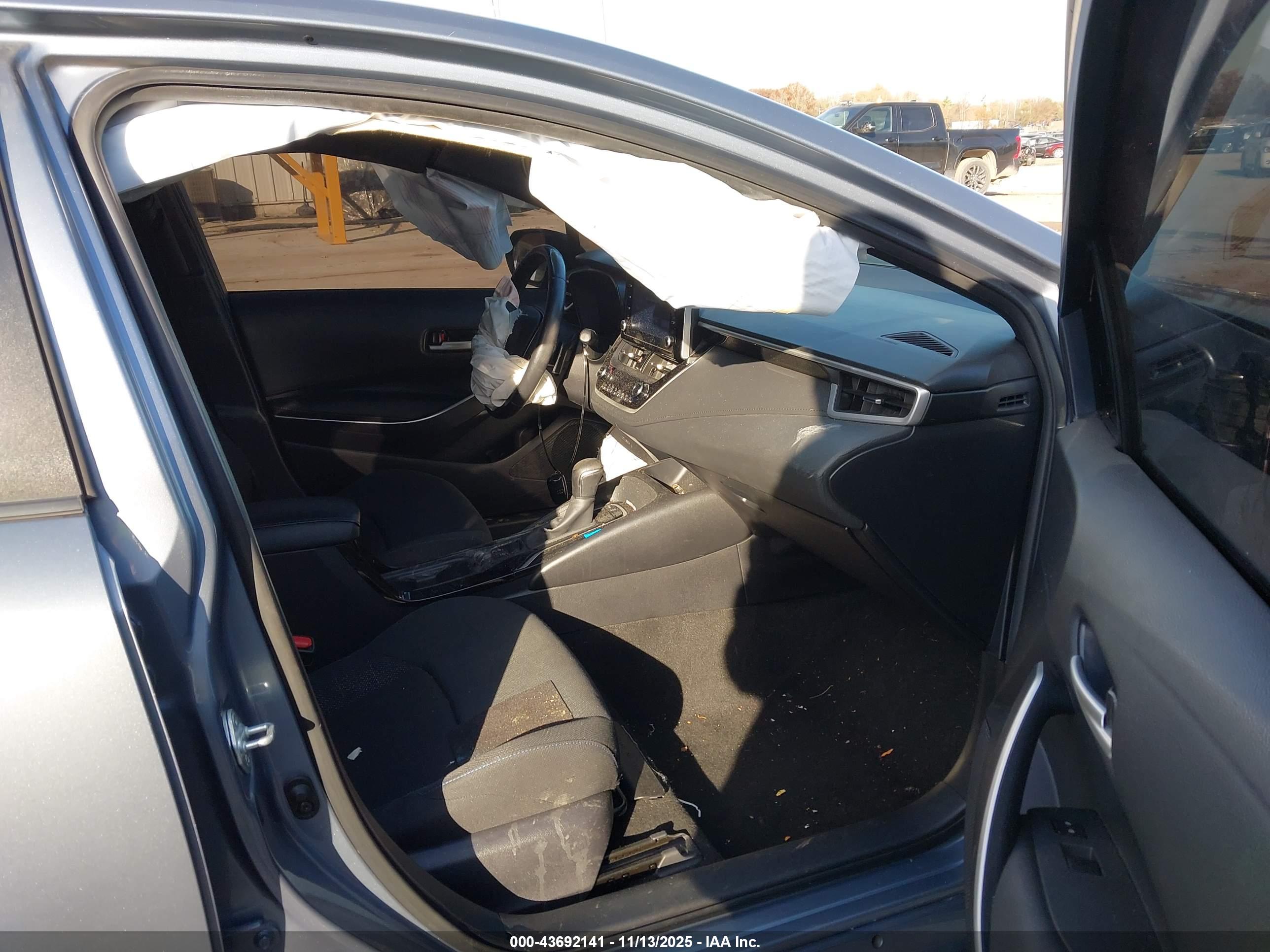 TOYOTA COROLLA image 5