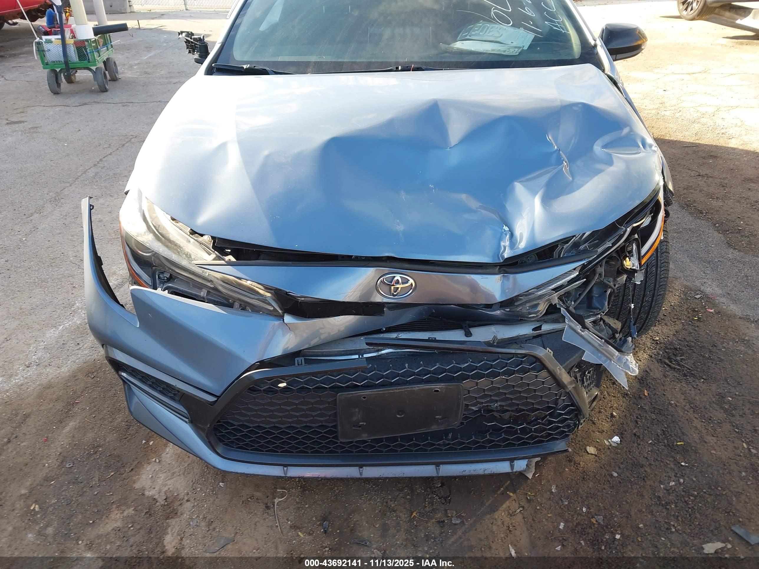 TOYOTA COROLLA image 6