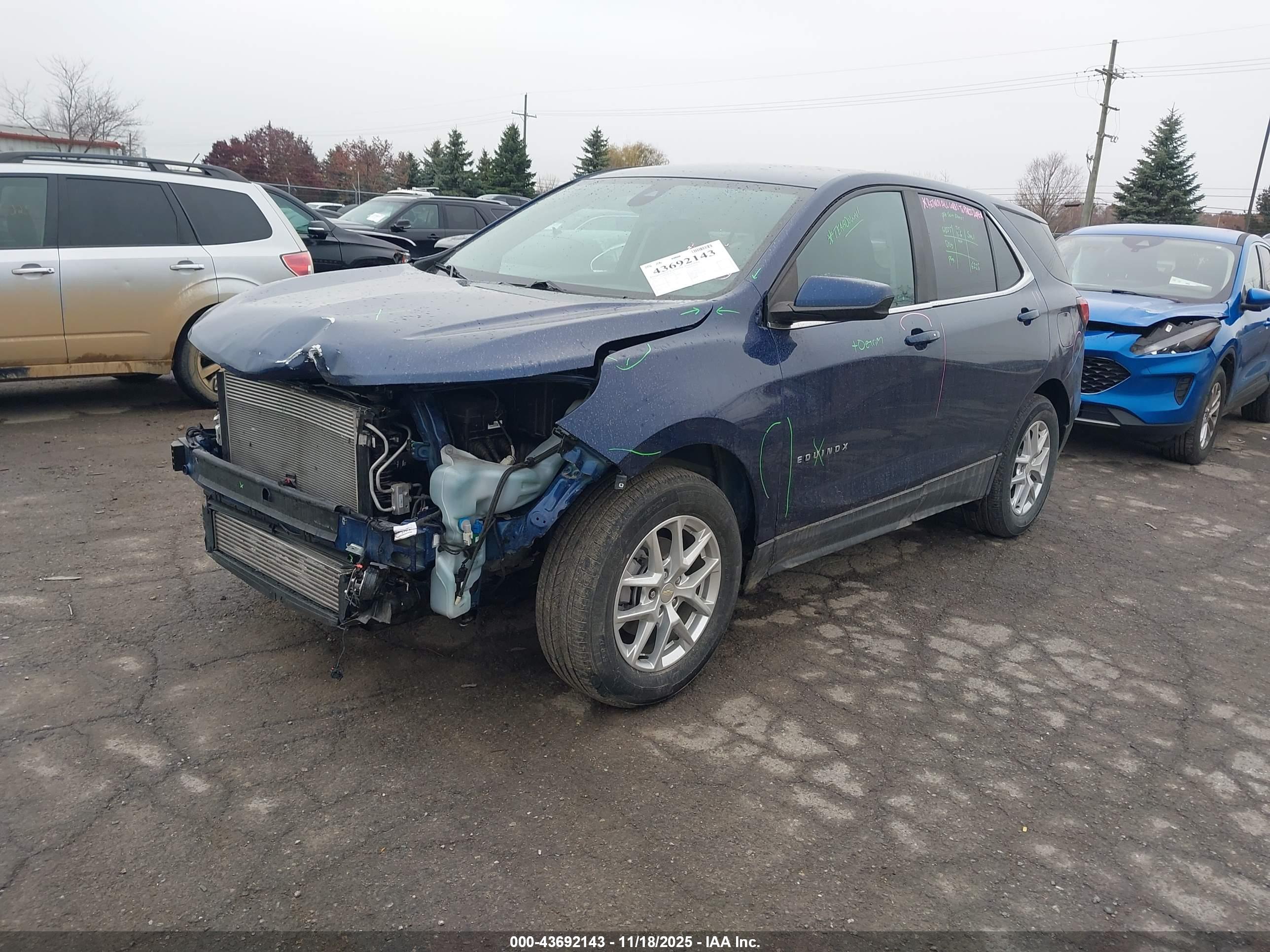 CHEVROLET EQUINOX image 2