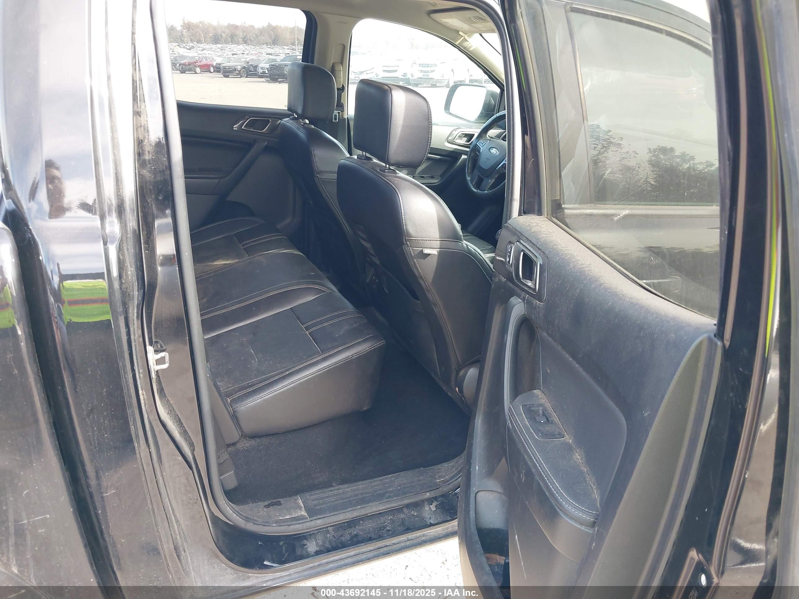 FORD RANGER image 8