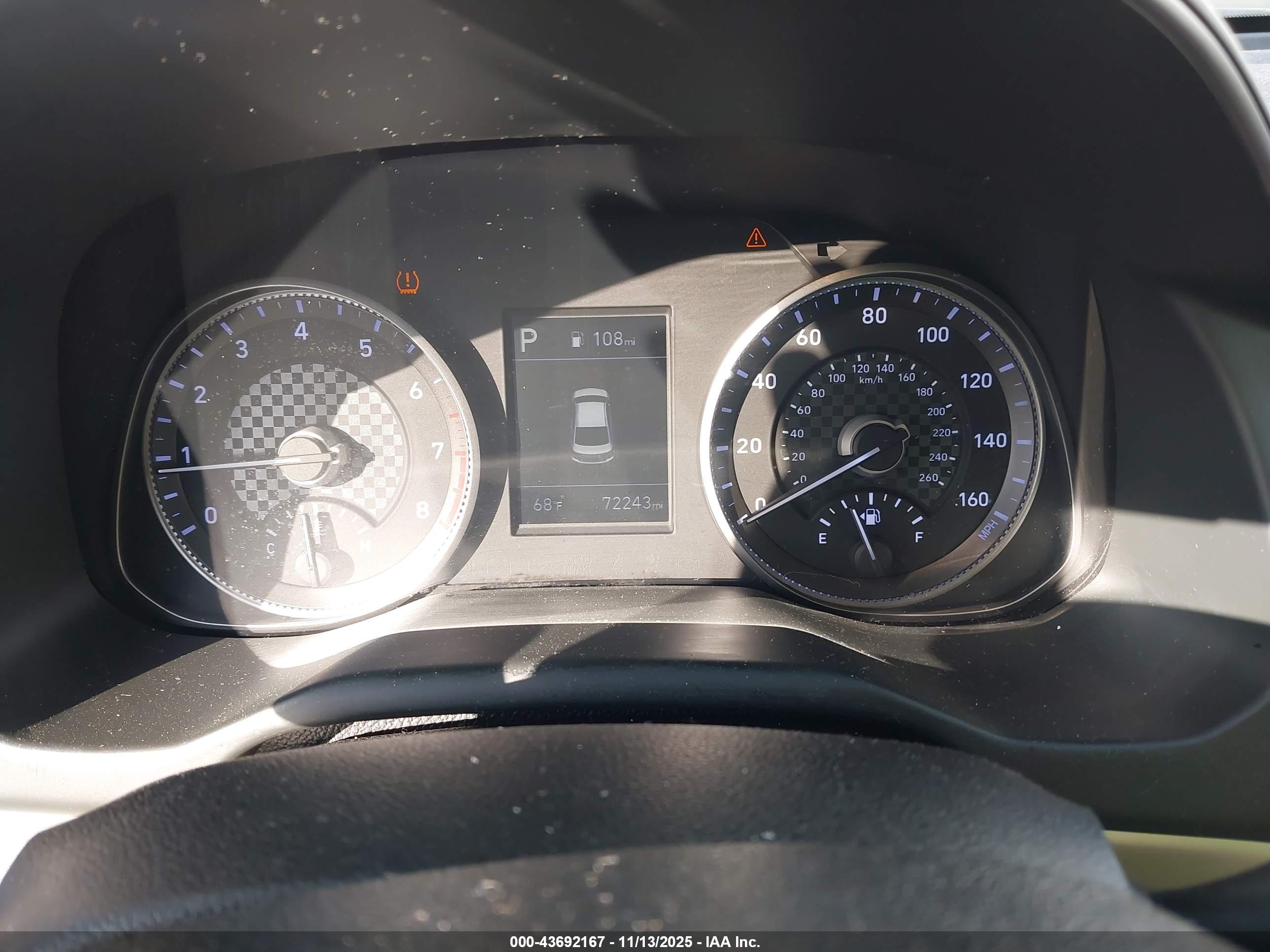 HYUNDAI ELANTRA image 7