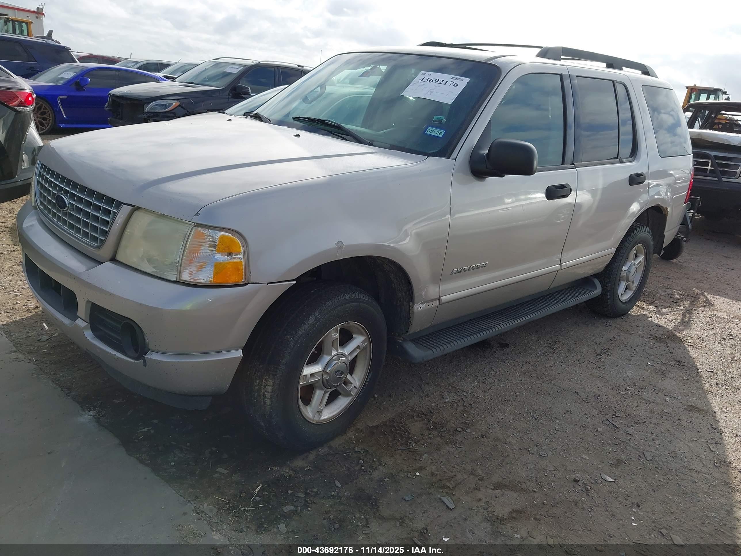 FORD EXPLORER image 2