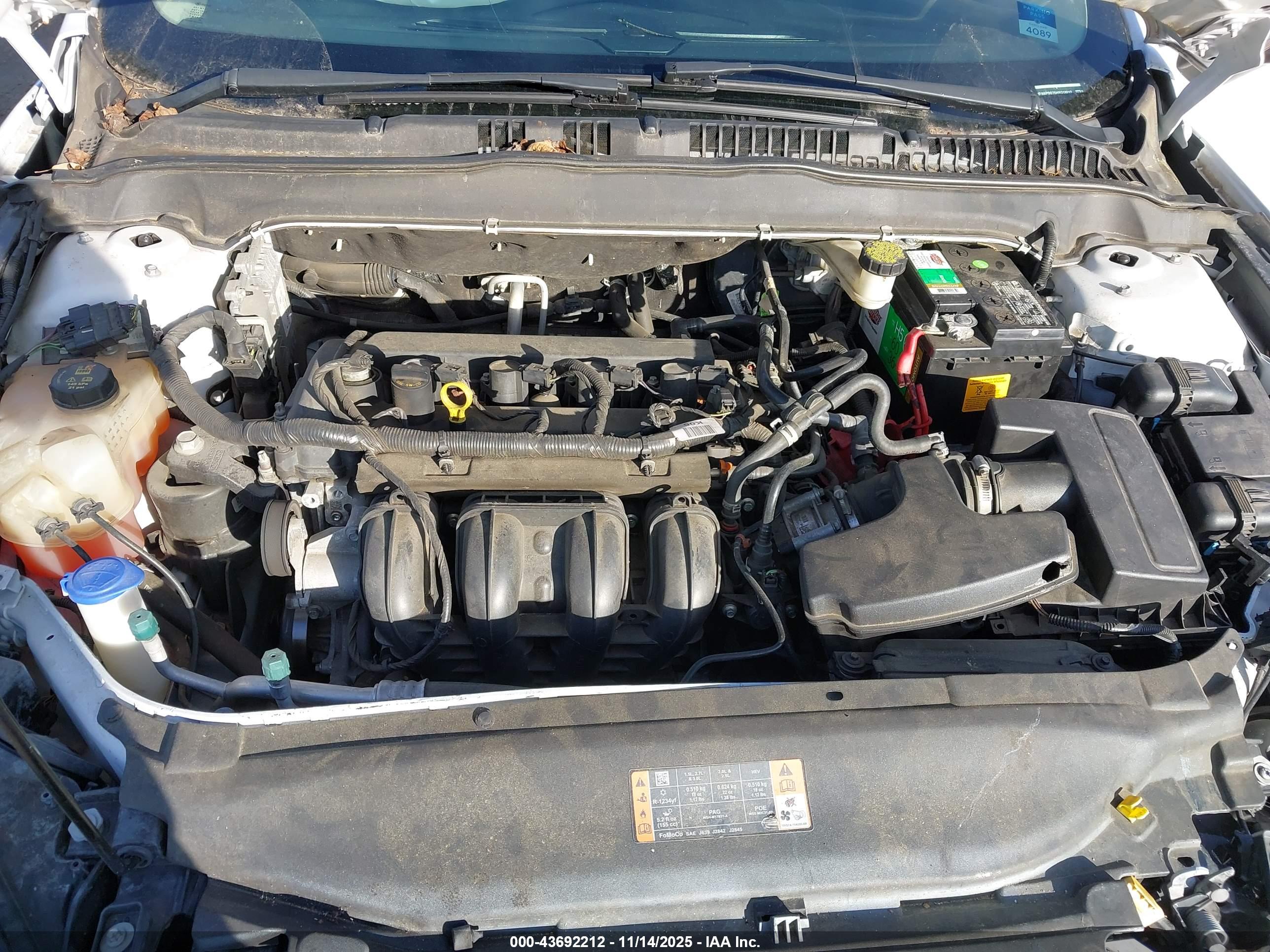 FORD FUSION image 10