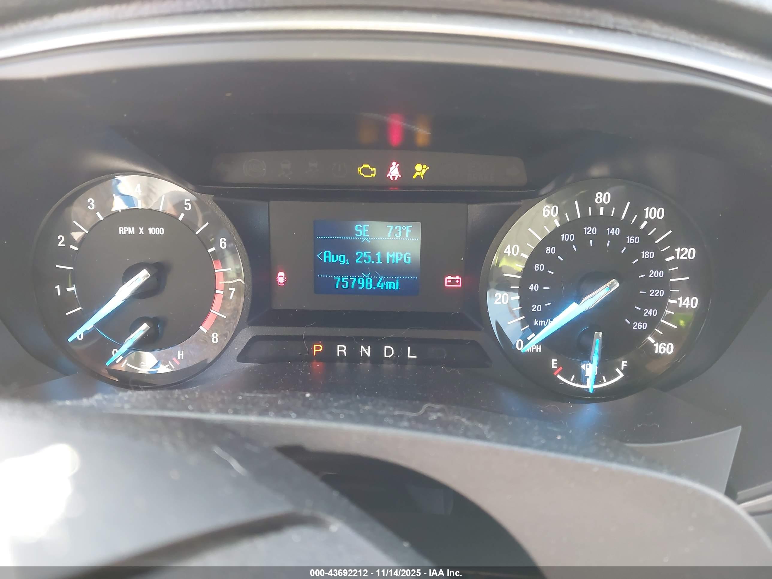 FORD FUSION image 7