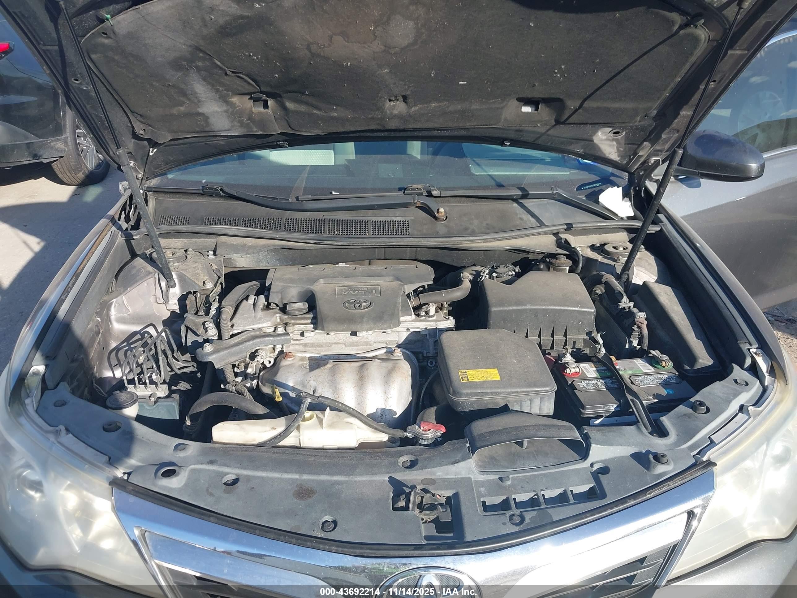 TOYOTA CAMRY image 10