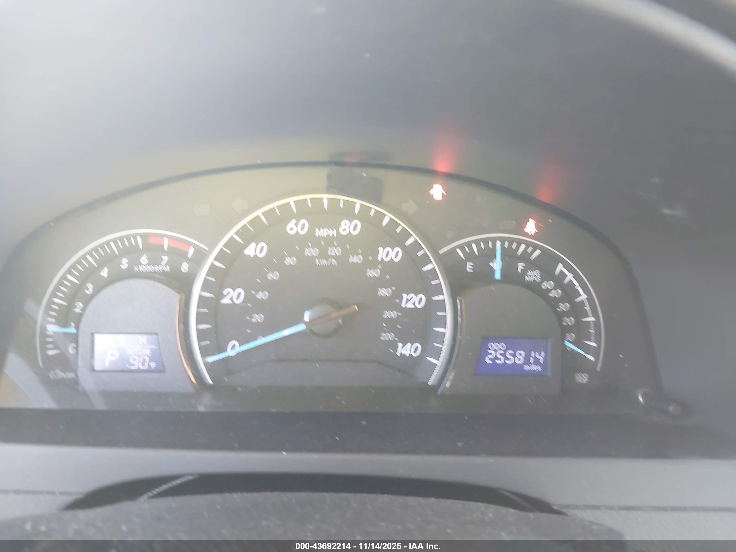 TOYOTA CAMRY image 7