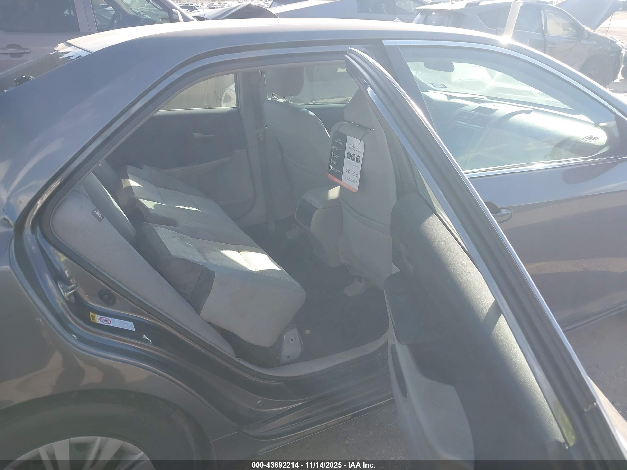 TOYOTA CAMRY image 8