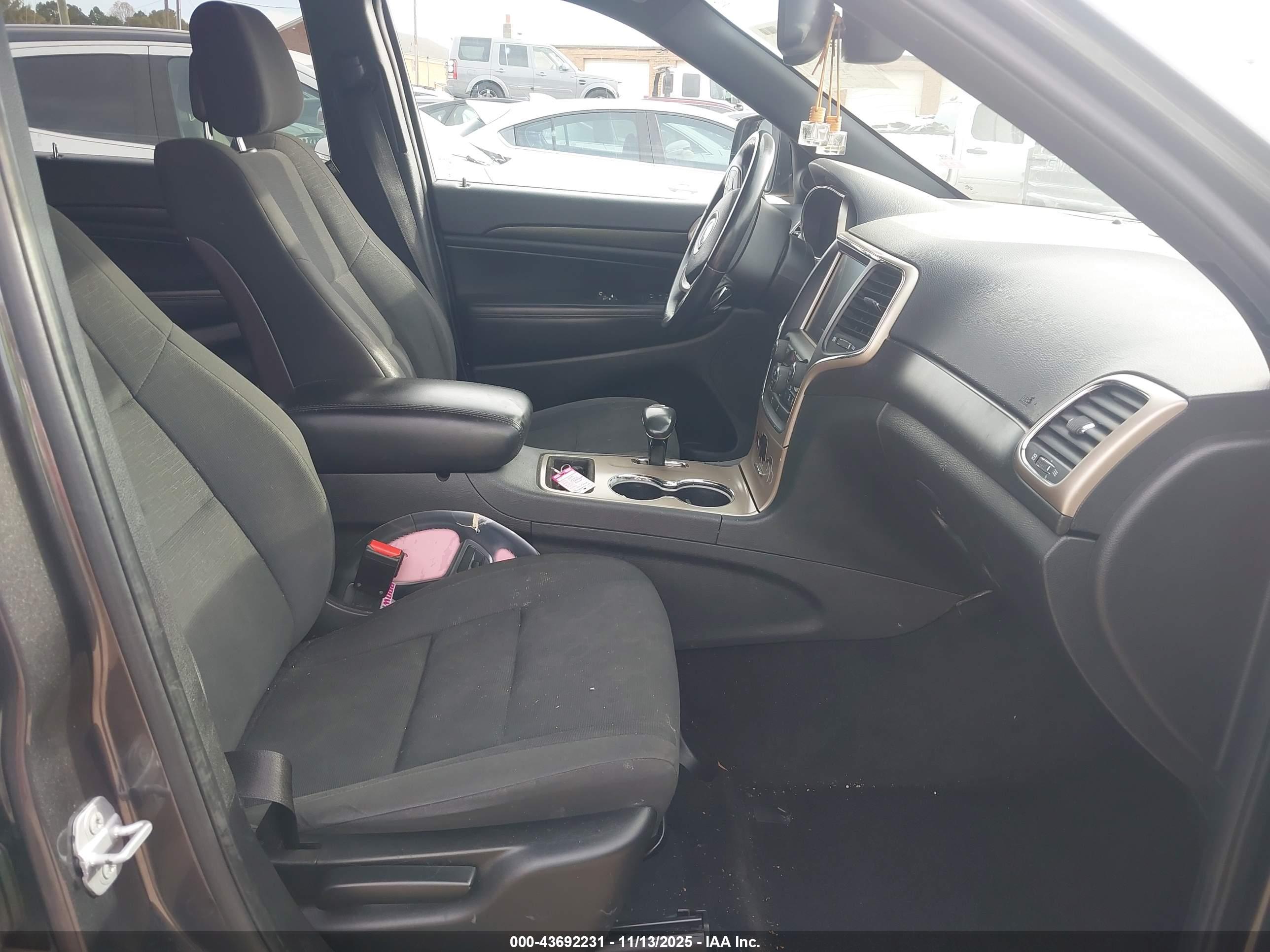 JEEP GRAND image 5