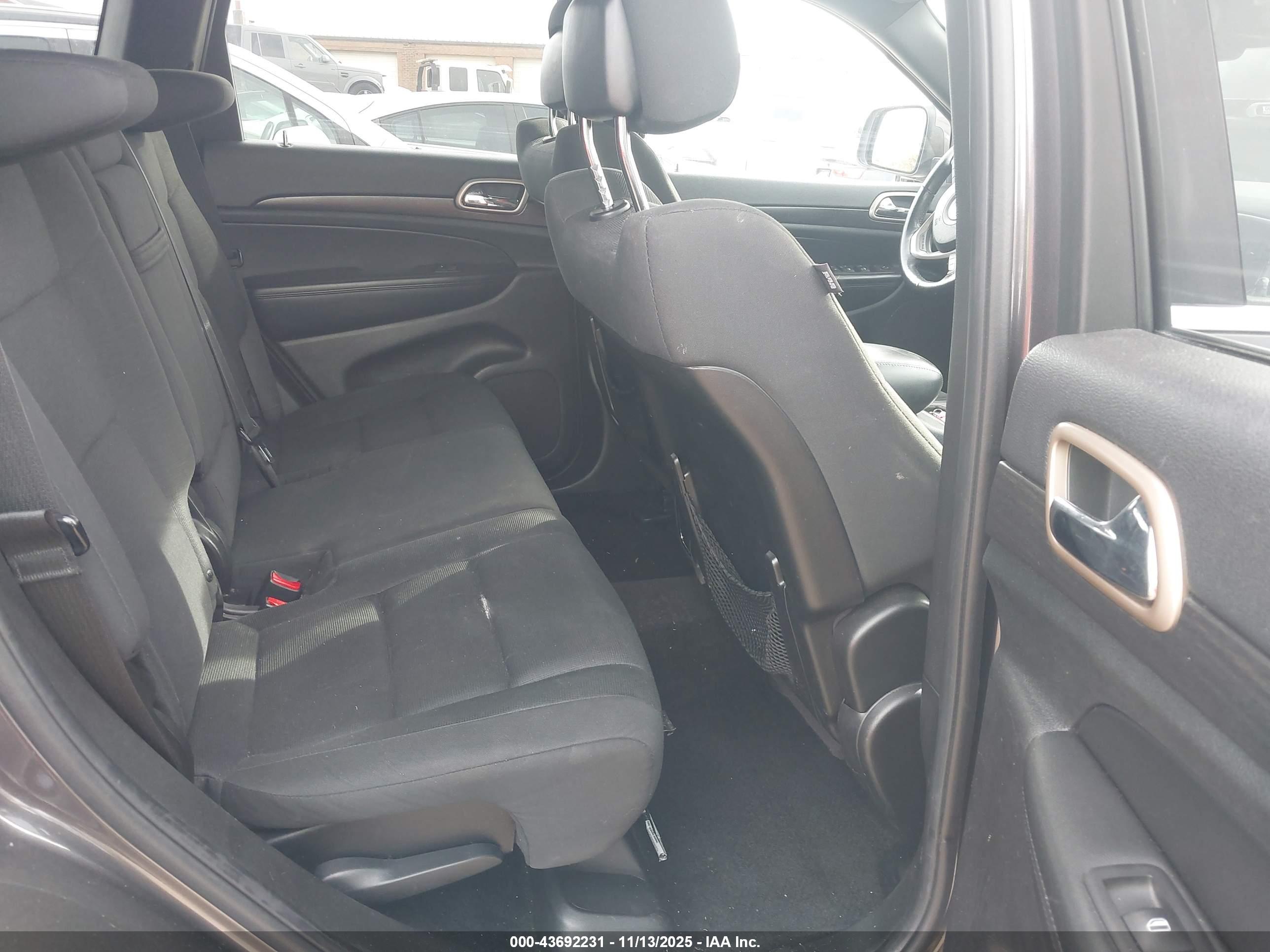 JEEP GRAND image 8