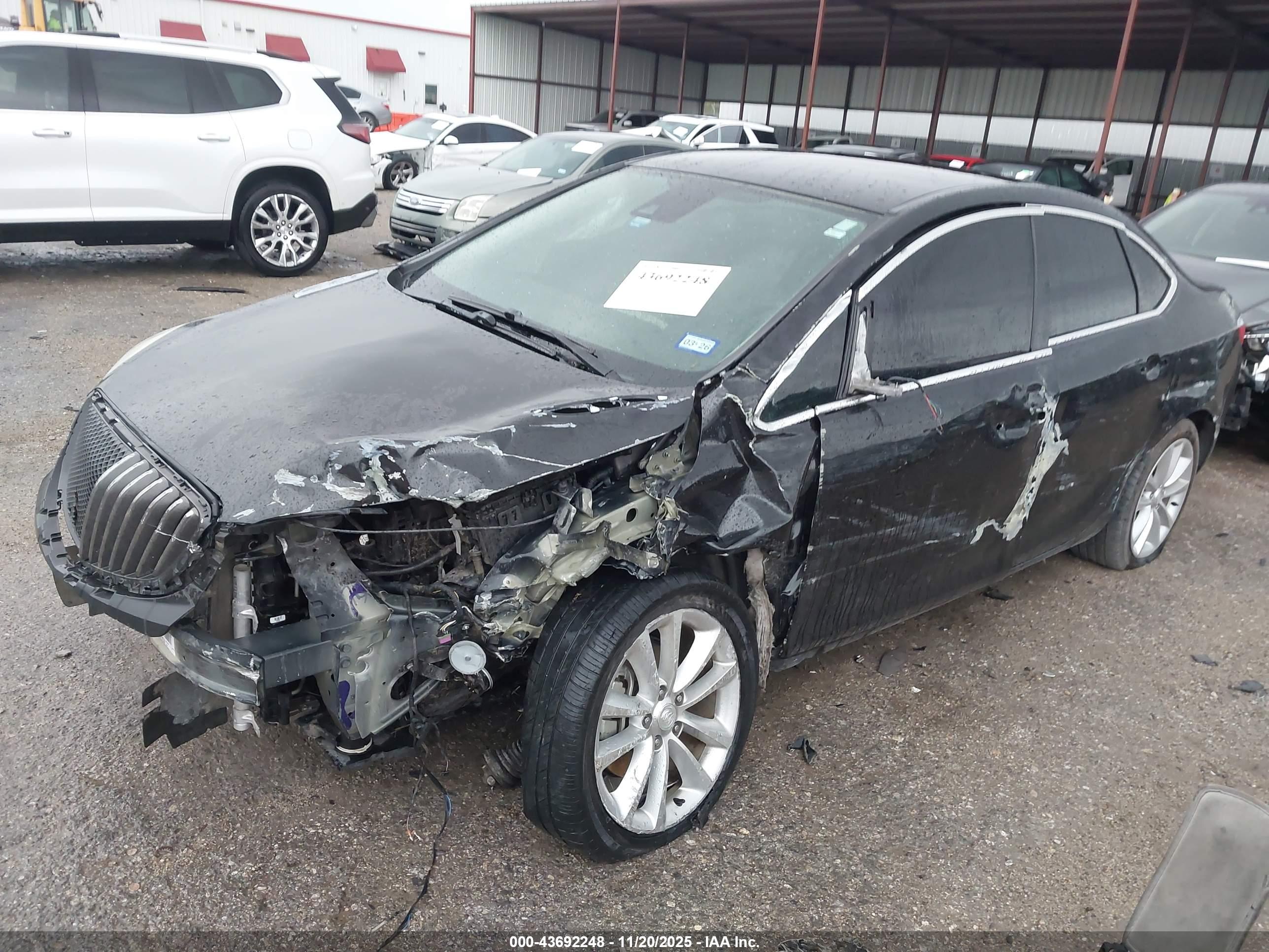BUICK VERANO image 6