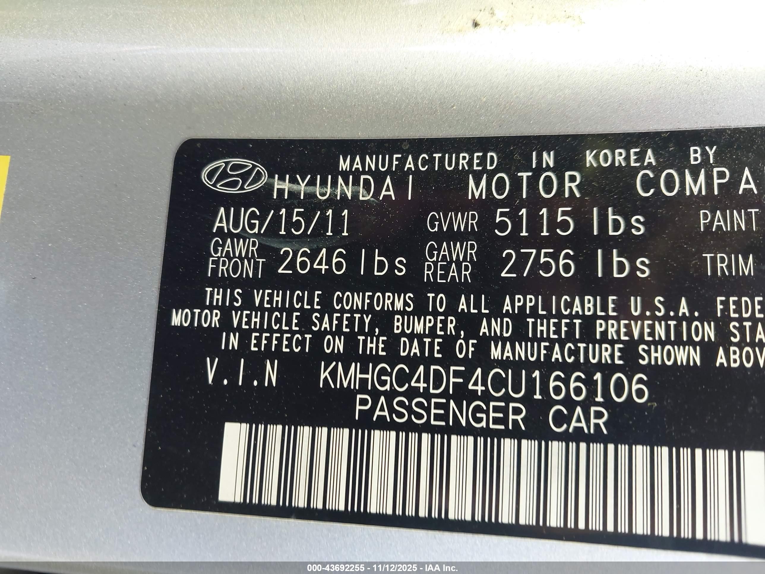 HYUNDAI GENESIS image 9