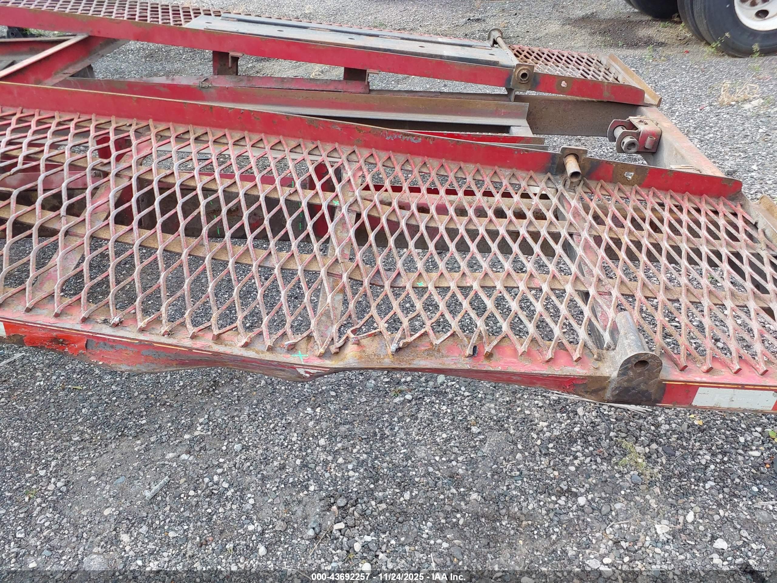KAUFMAN TRAILERS image 6