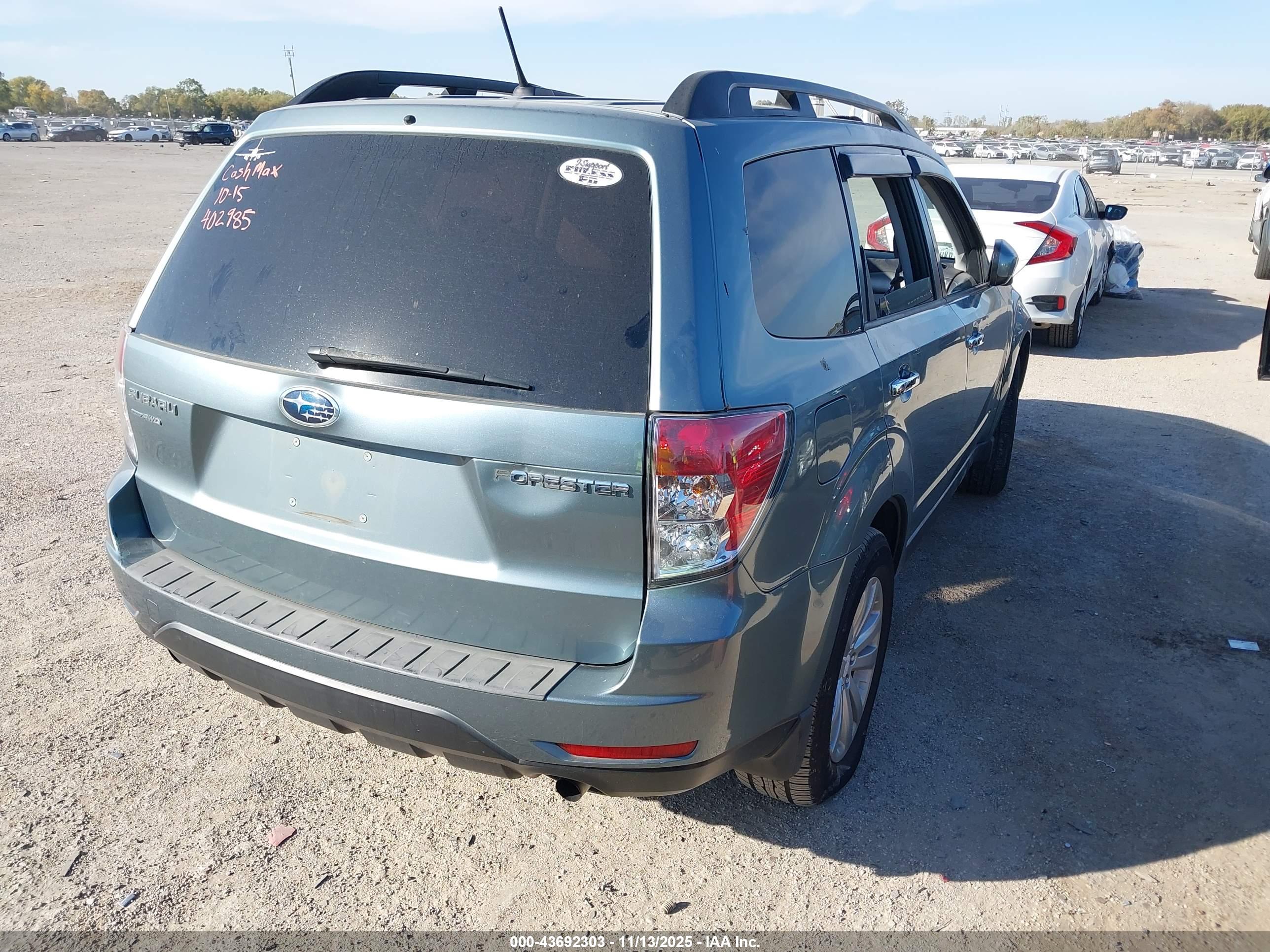 SUBARU FORESTER image 4