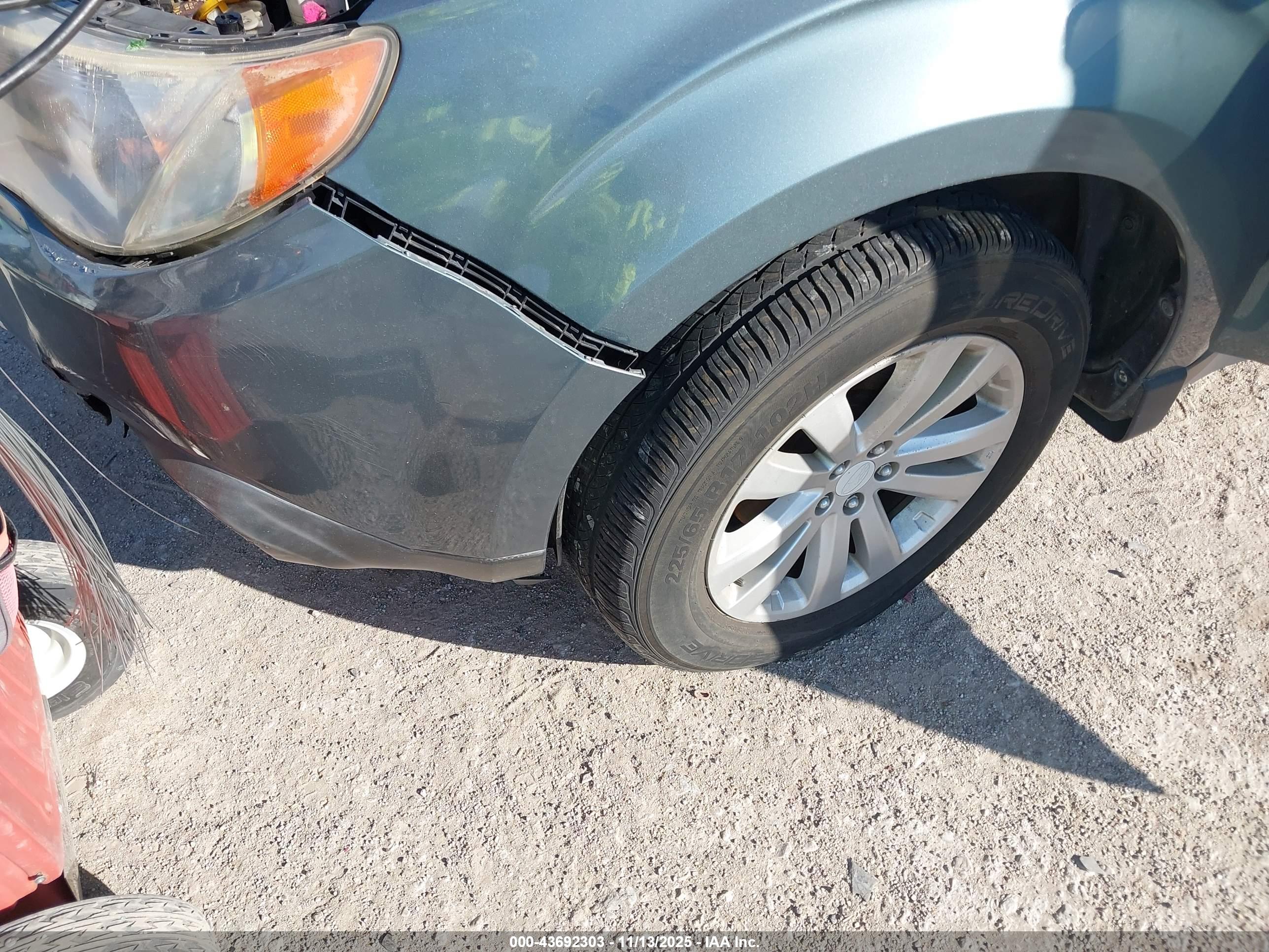 SUBARU FORESTER image 6